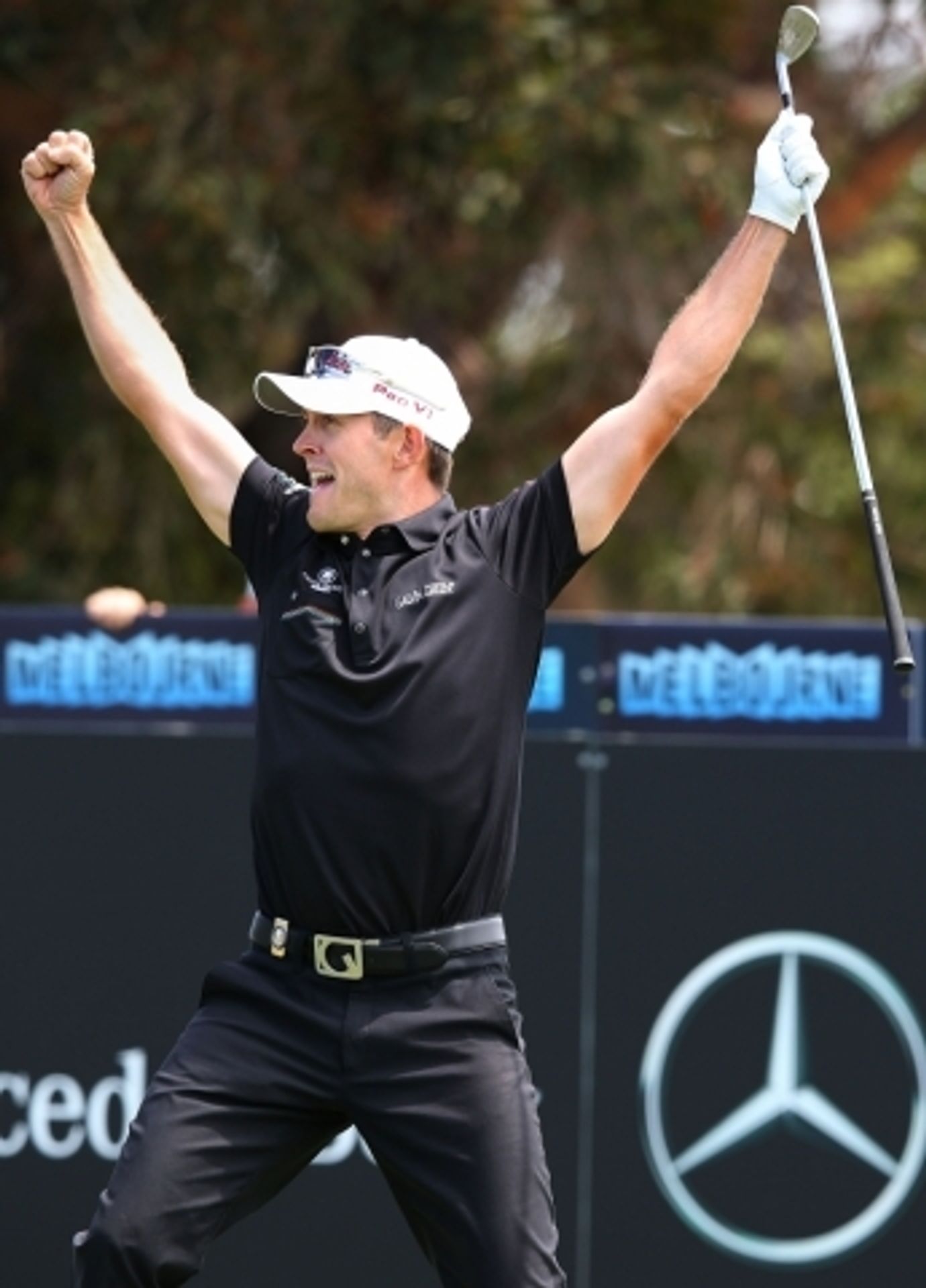 Golfista Stuart Manley zahrál hole in one, mercedes ale nedostal - 3 - GALERIE: Golfista Manley zahrál hole in one, mercedes ale nedostal (4/7)