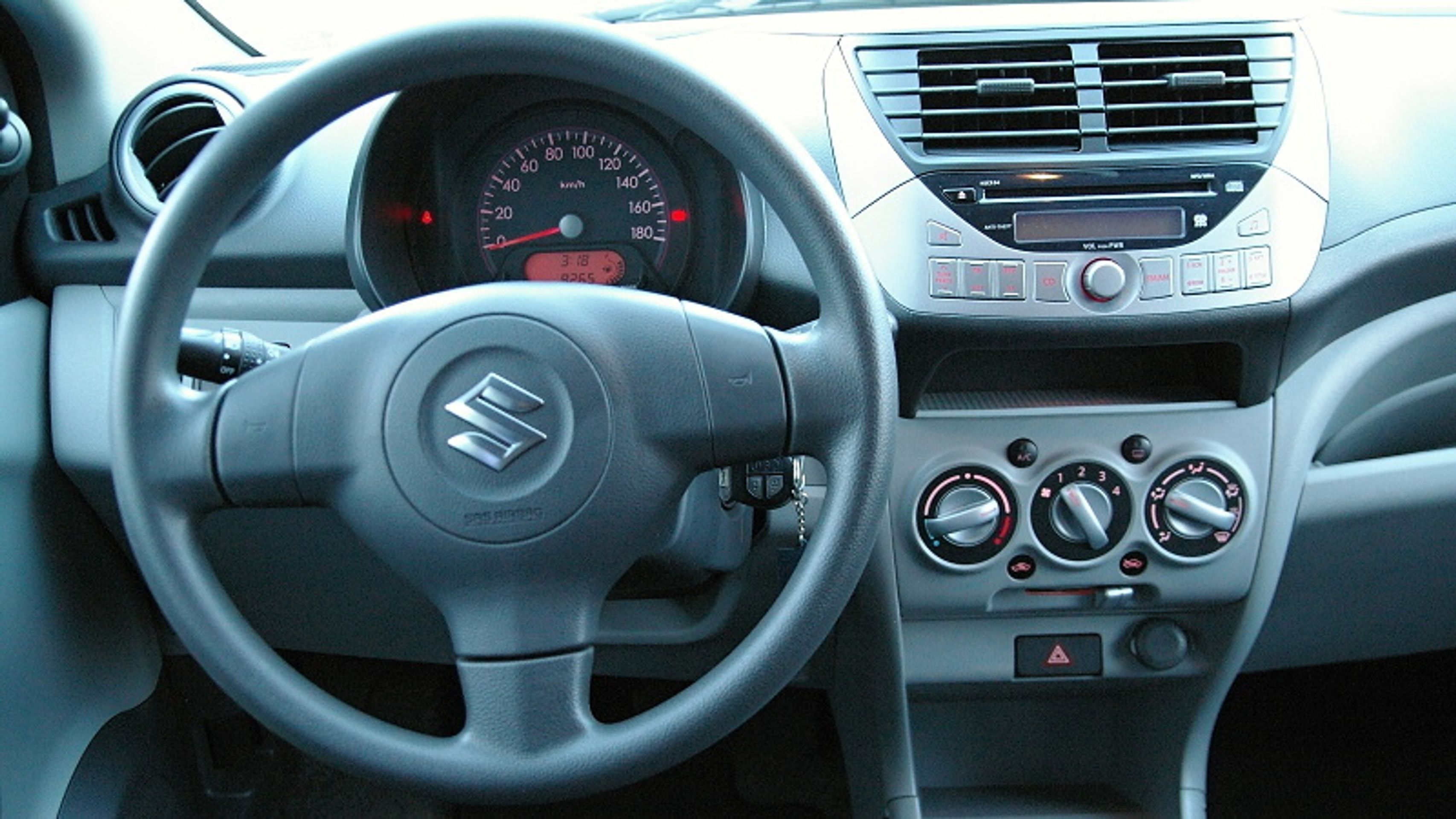 Suzuki Alto - 5 - GALERIE Suzuki Alto (5/7)