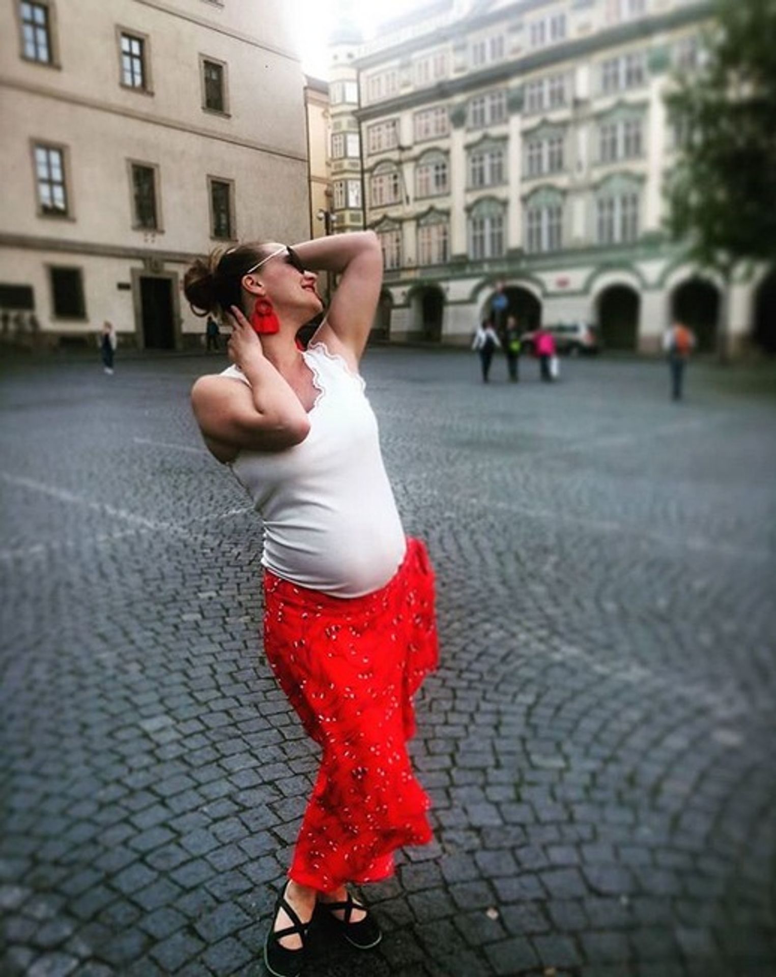 Kristýna Leichtová - 5 - GALERIE: Prázdninové porody slavných (16/24)