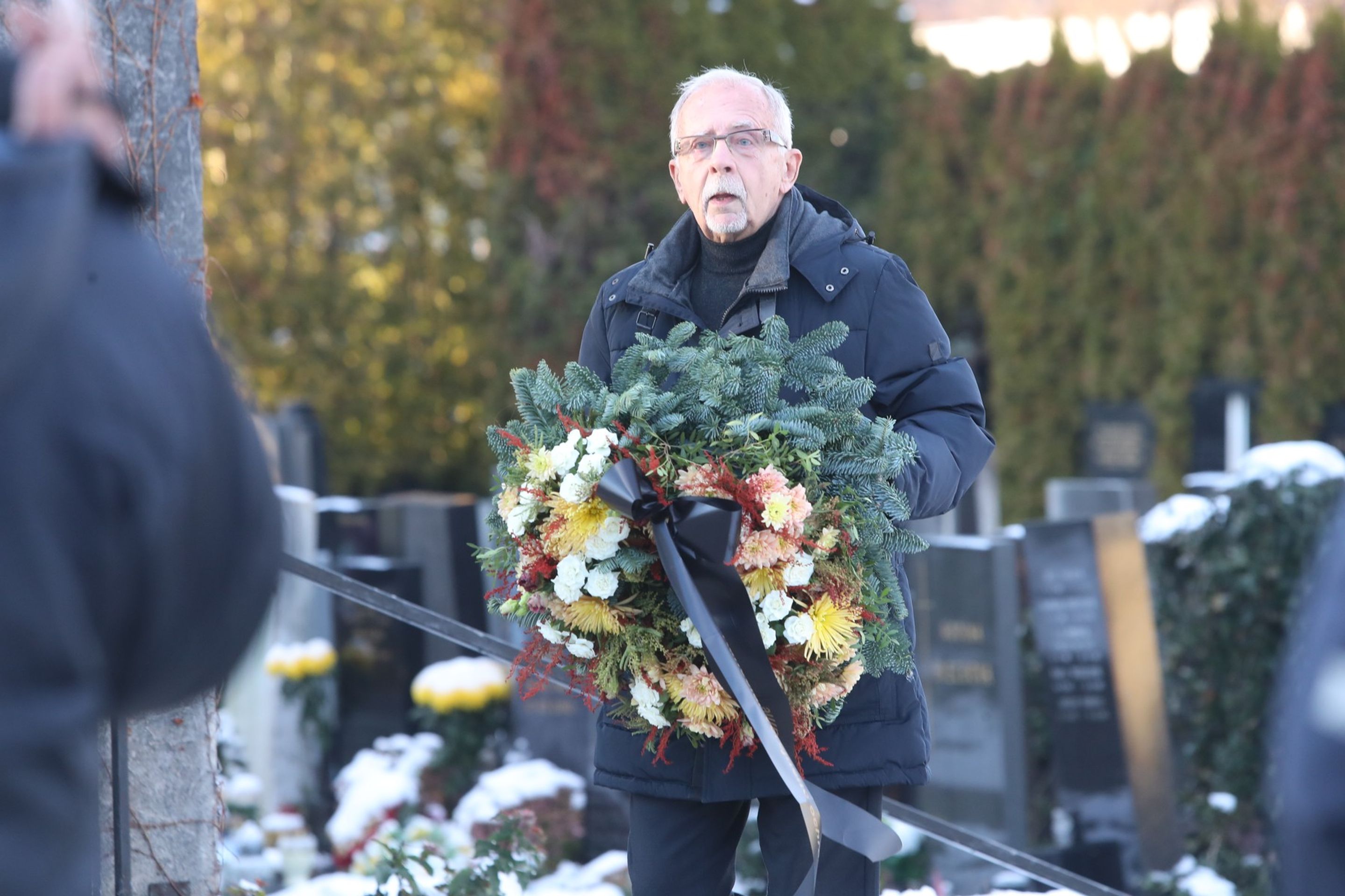 Rozloučení s Petrem Uhlem (5) - Poslední rozloučení s Petrem Uhlem (2/6)