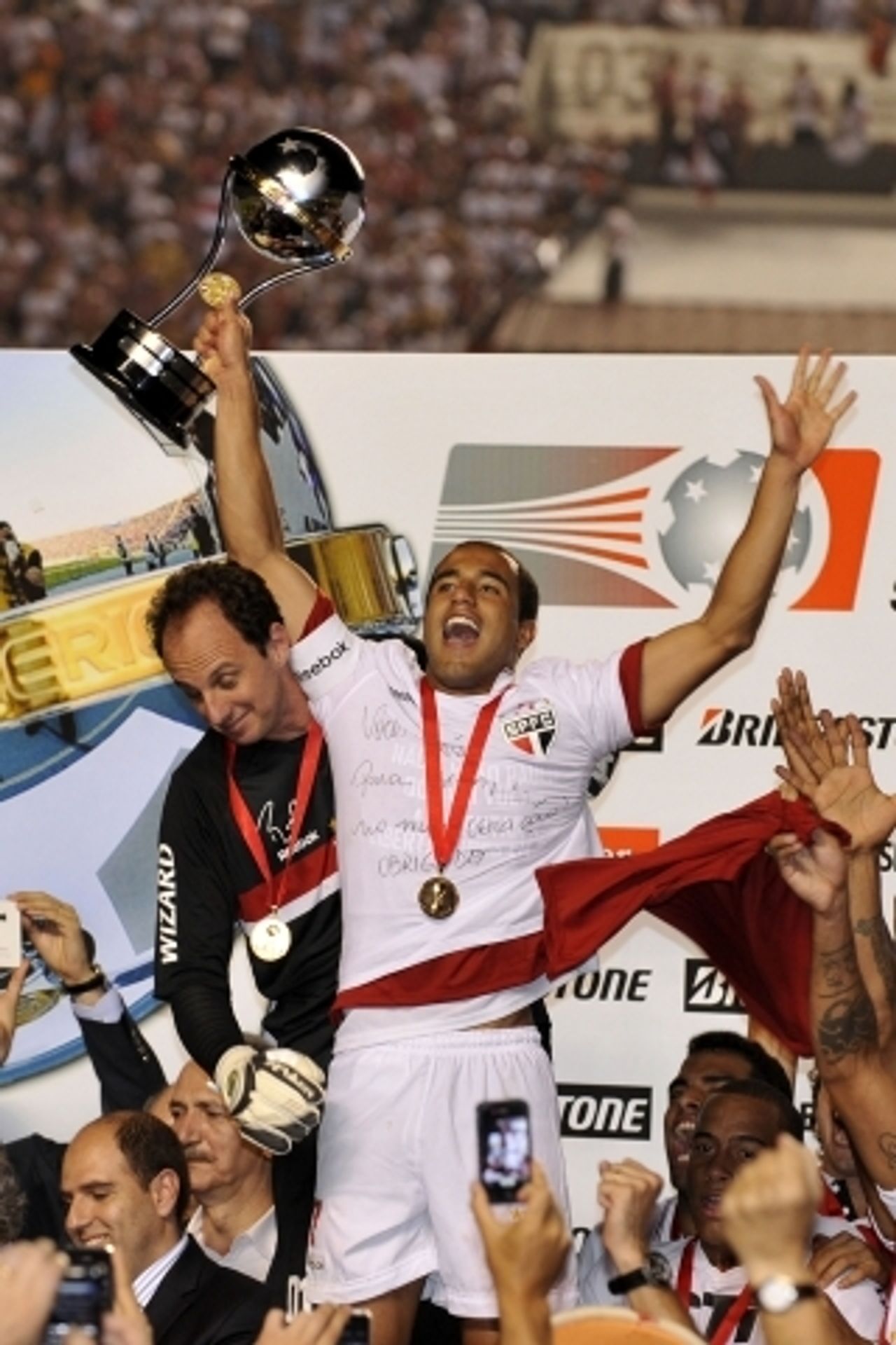 Sao Paulo slaví titul v Copa Sudamericana - 7 - GALERIE: Sao Paulo slaví titul v Copa Sudamericana (3/6)
