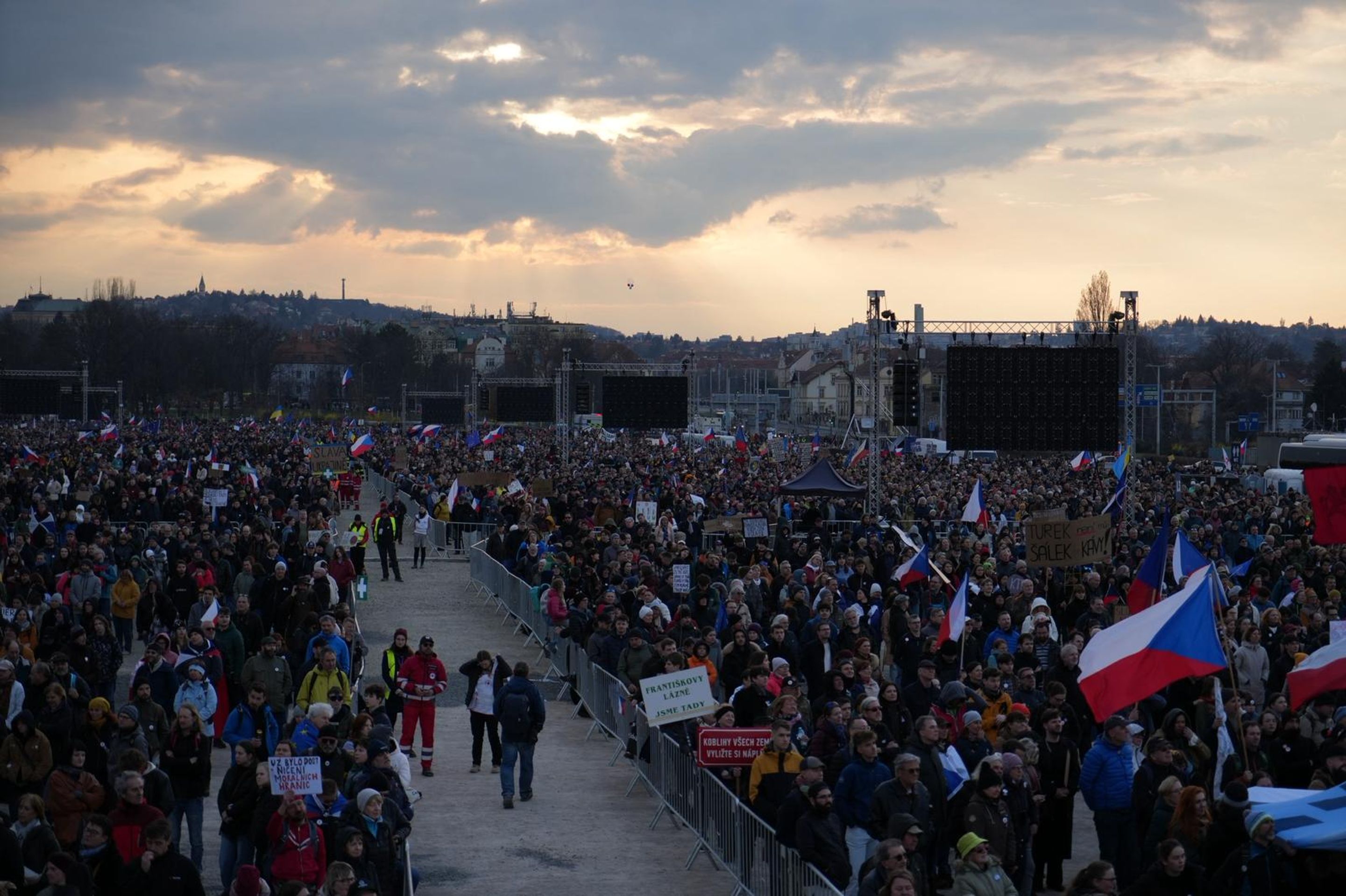 Demonstrace Milionu chvilek - Demonstrace Milionu chvilek (7/42)