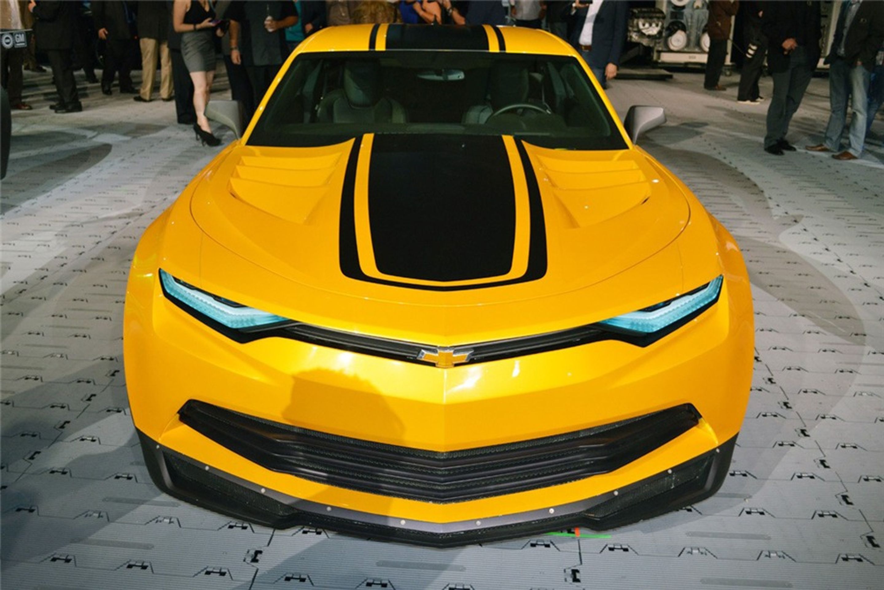 Chevrolety Camaro, které si zahrály v sérii Transformers. - 20 - Fotogalerie: Čtyři "autoboty" Chevrolet Camaro jsou na prodej (11/16)