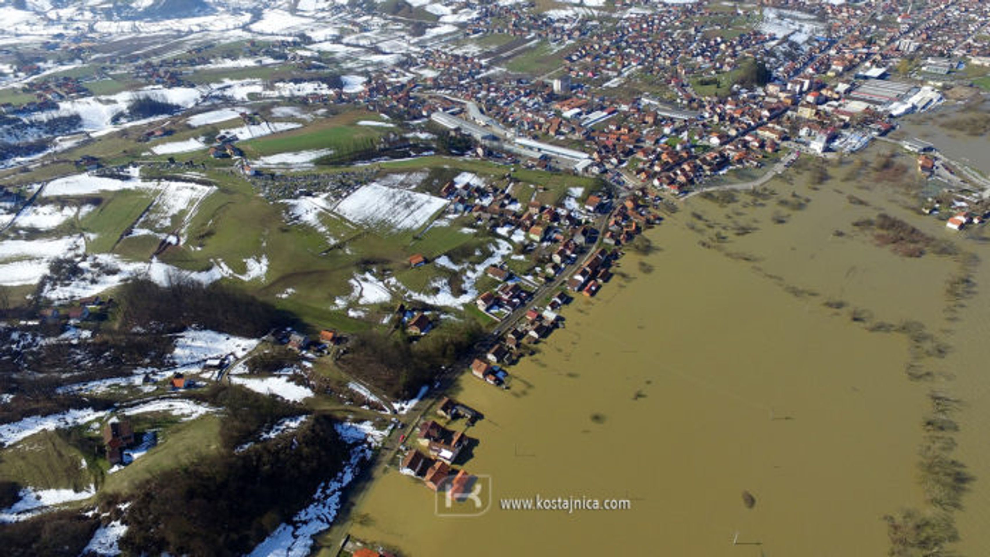 Povodně v chorvatském městě Kostajnica 2 - GALERIE: Povodně v chorvatském městě Kostajnica (2/4)