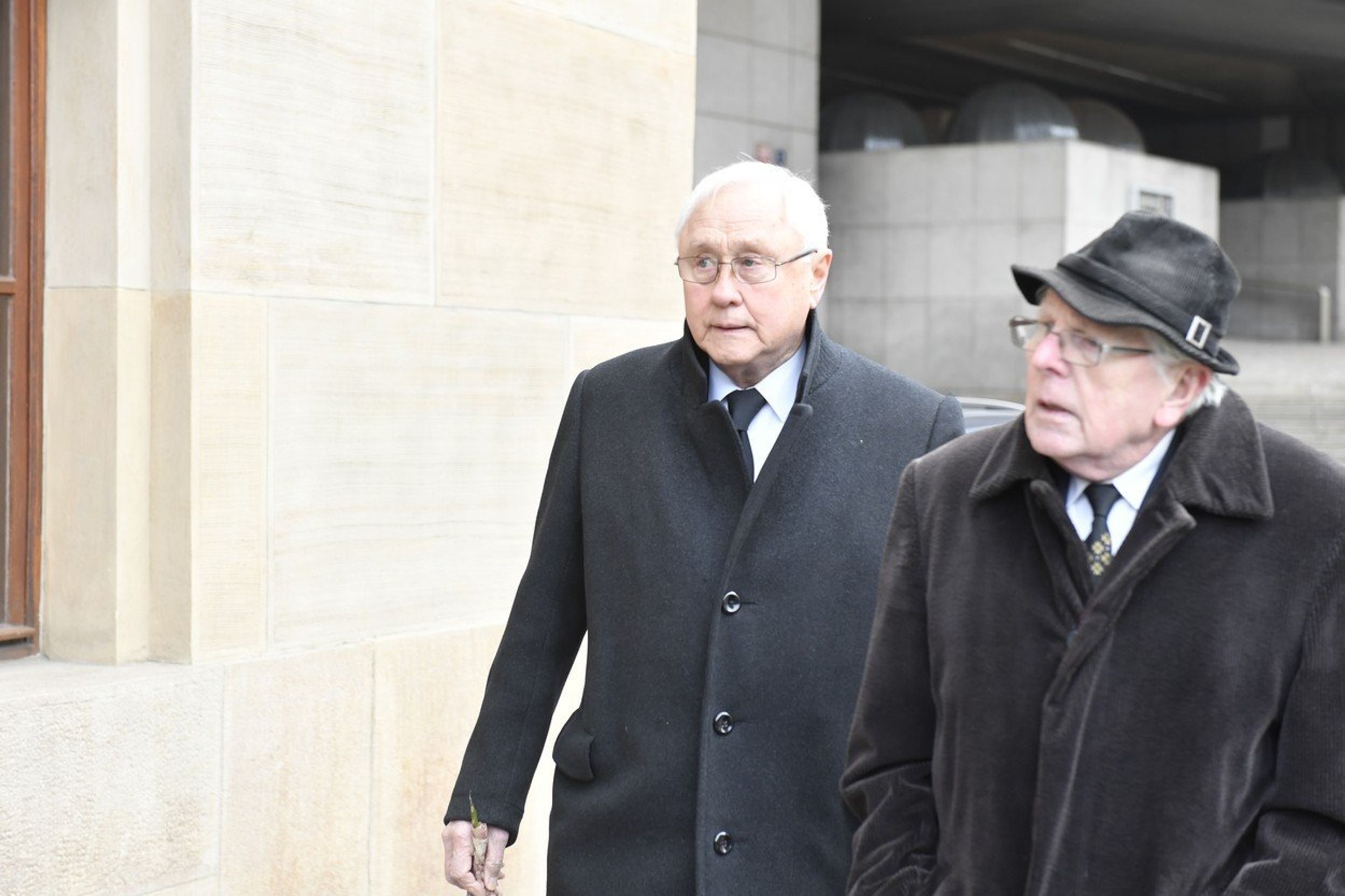 Slavné osobnosti se rozloučily s hercem Luďkem Munzarem - Jaroslav Satoranský - GALERIE: Lidé se loučí s hercem Luďkem Munzarem (4/40)