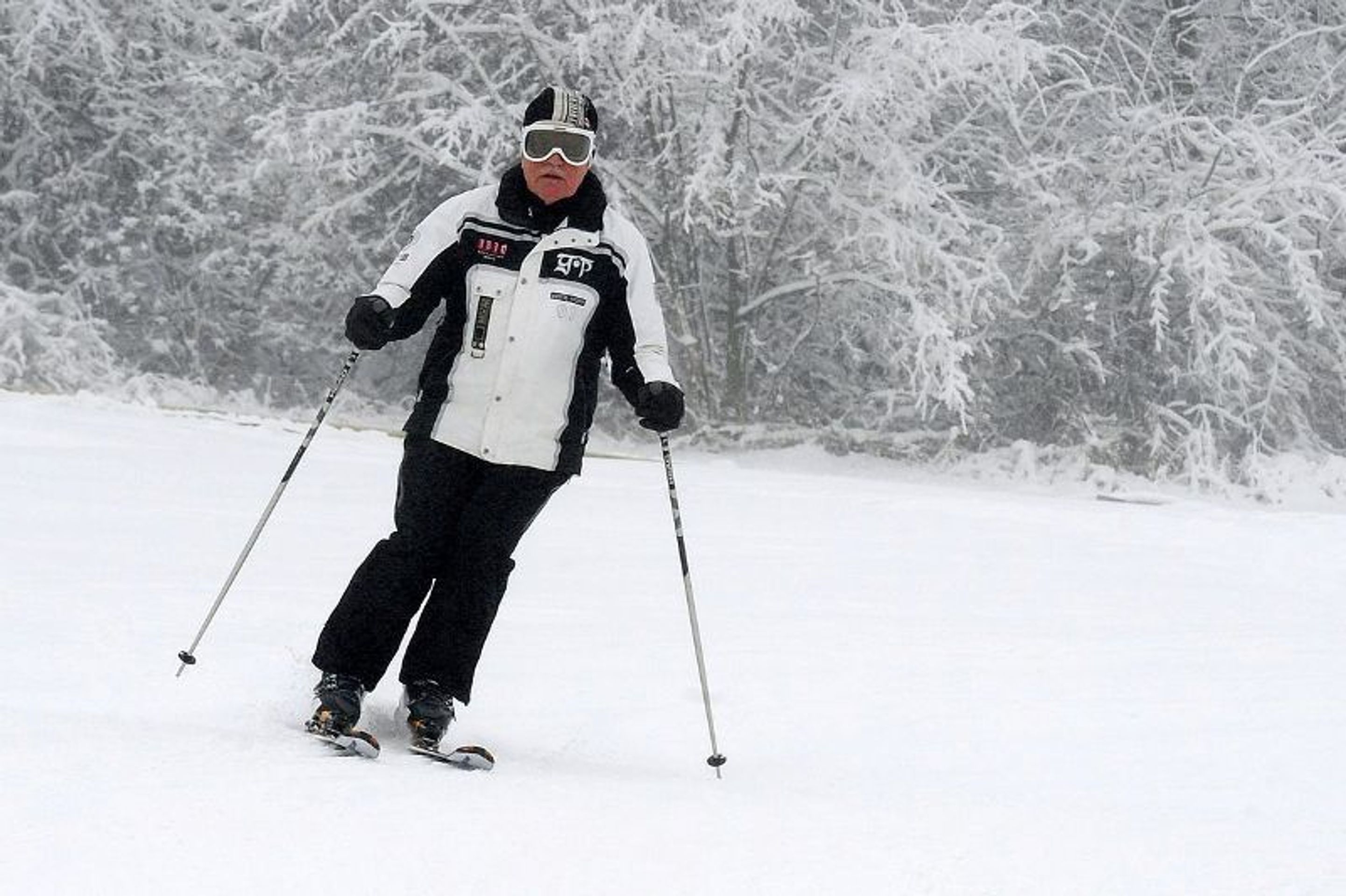 Exprezident Klaus lyžuje na Monínci - 6 - GALERIE: Klaus lyžuje na Monínci v roce 2014 (24/29)