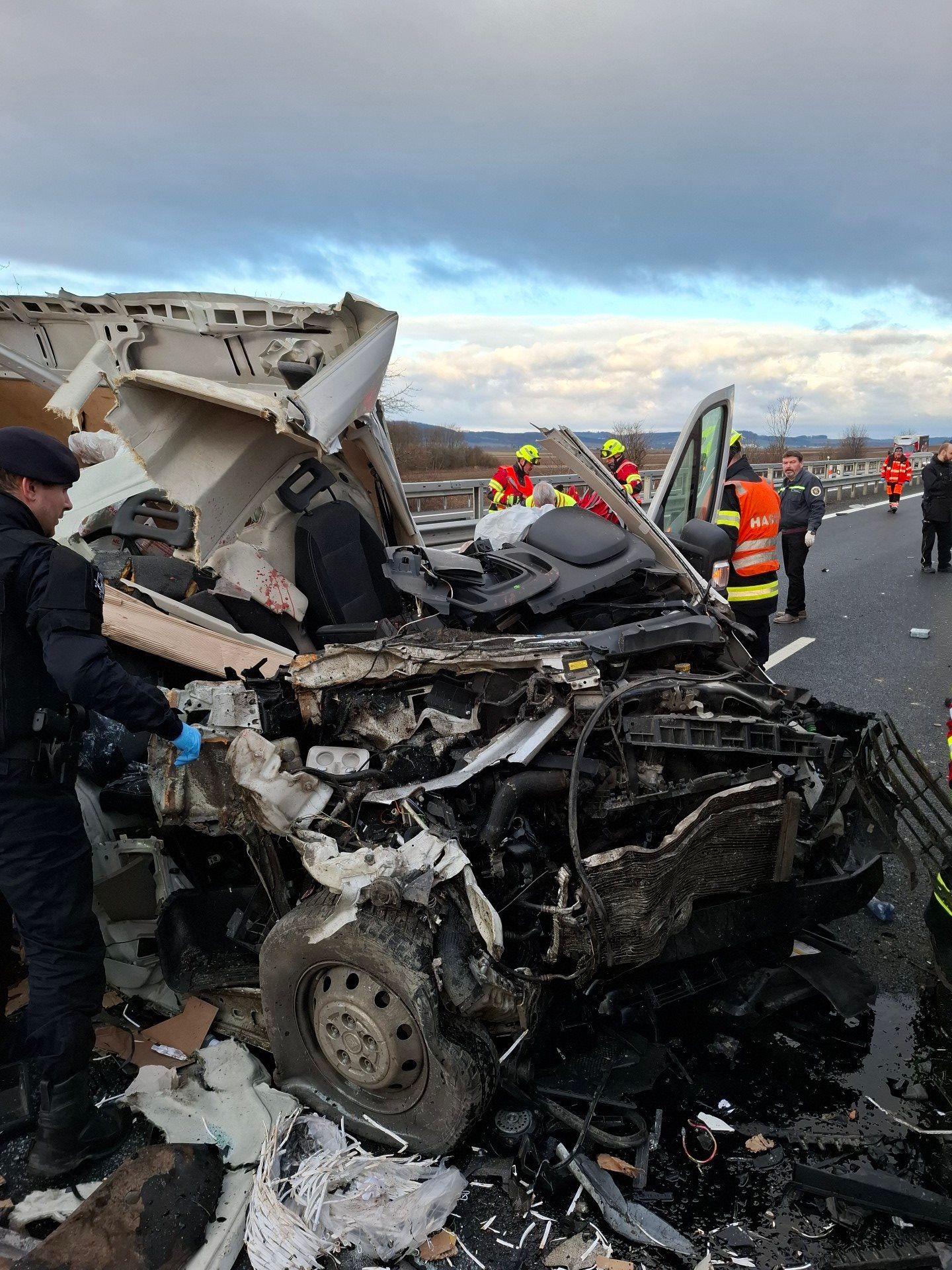 Dopravní nehoda 2 nákladních automobilů na D35 - Dopravní nehoda 2 nákladních automobilů na D35 (3/7)