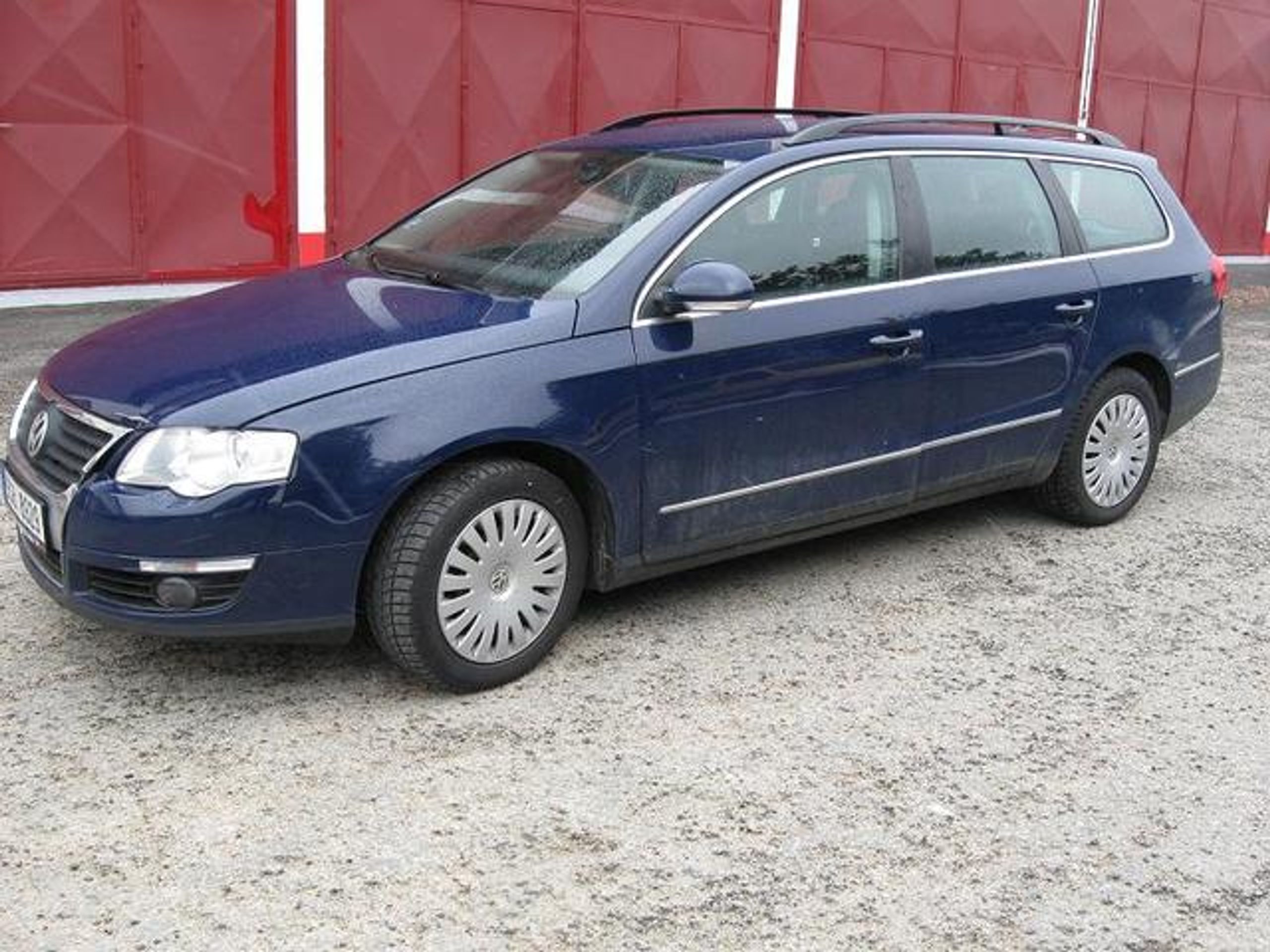 Volkswagen Passat Variant (nafta) - GALERIE: Auta v dražbě (2/11)