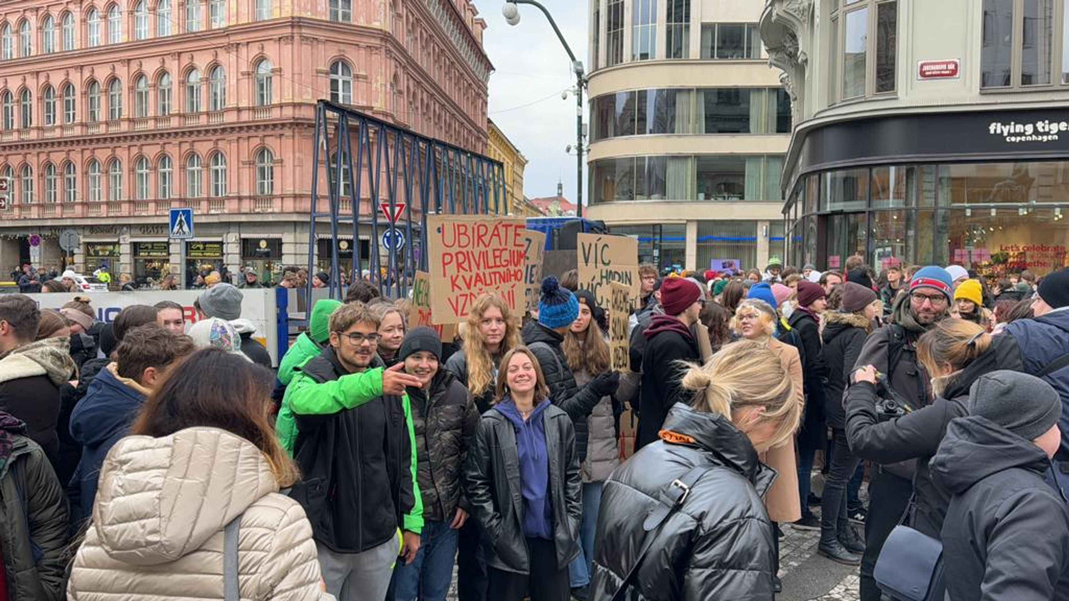 Protestní setkání odborářů (1) - Stávka a protivládní protesty (17/23)