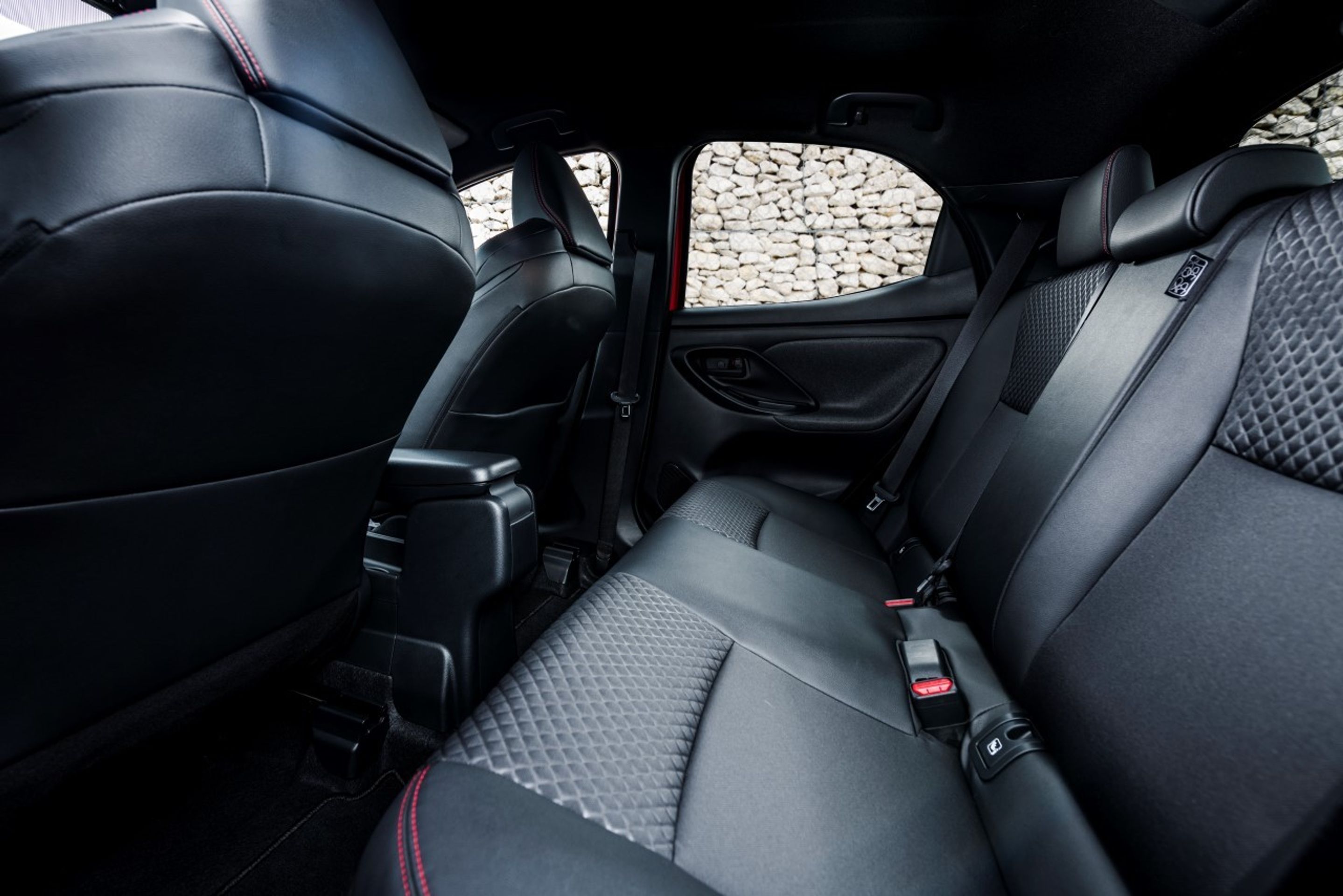 Toyota Yaris - 46 - Fotogalerie: Nová generace Toyoty Yaris (12/20)