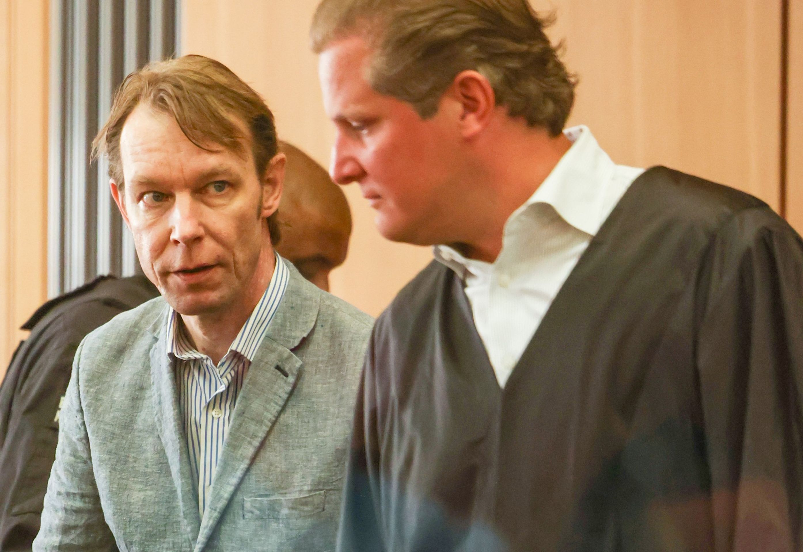 Christian Brückner se svým právníkem u soudu, 5. 7. 2024 - Madeleine McCannová (10/26)