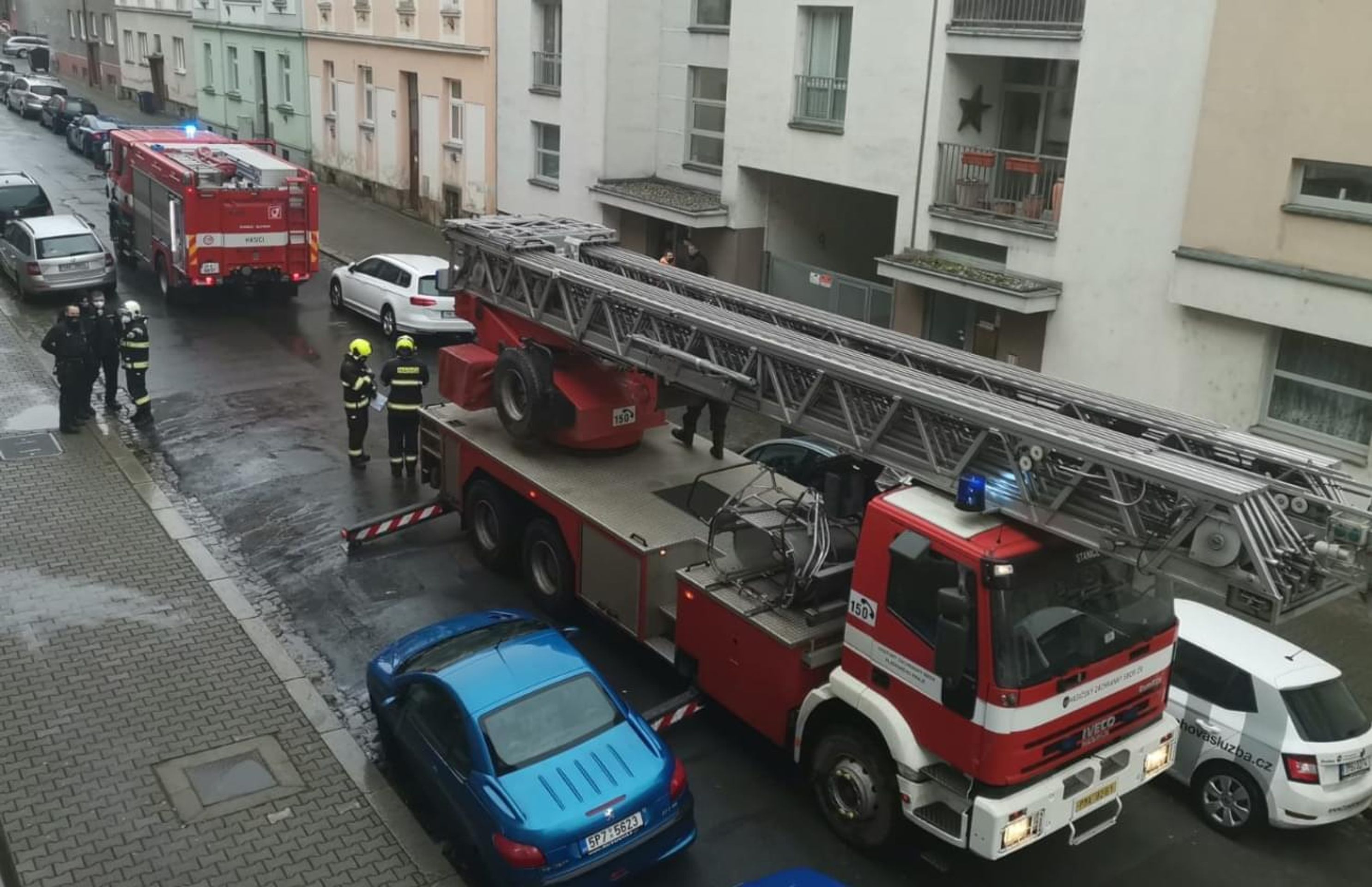 V plzeňském bytě našli mrtvého muže - 14 - GALERIE: V plzeňském bytě našli mrtvého muže (1/7)