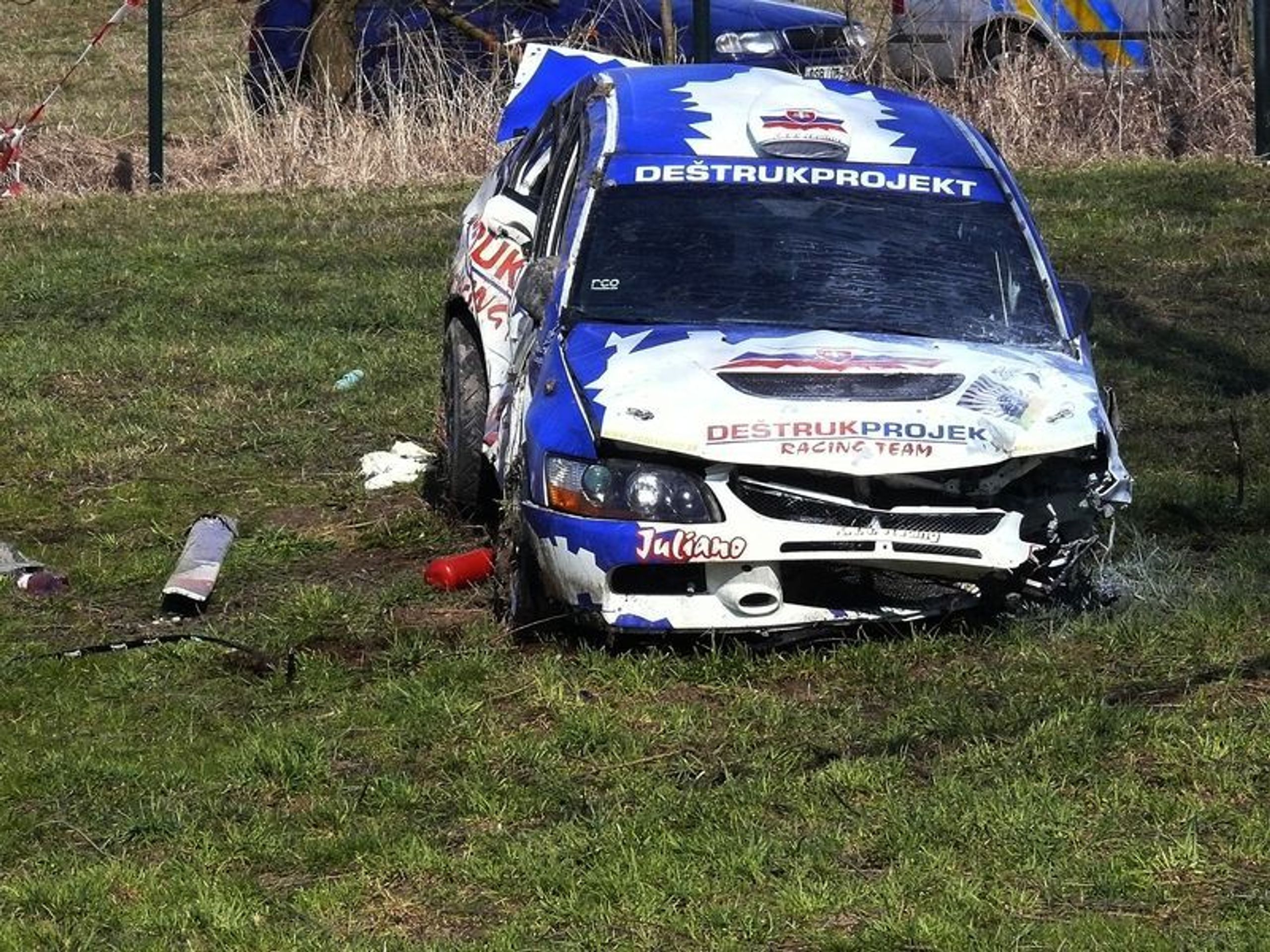 Nehoda při Valašské rallye - Fotogalerie - Nehoda při Valašské rallye (5/6)