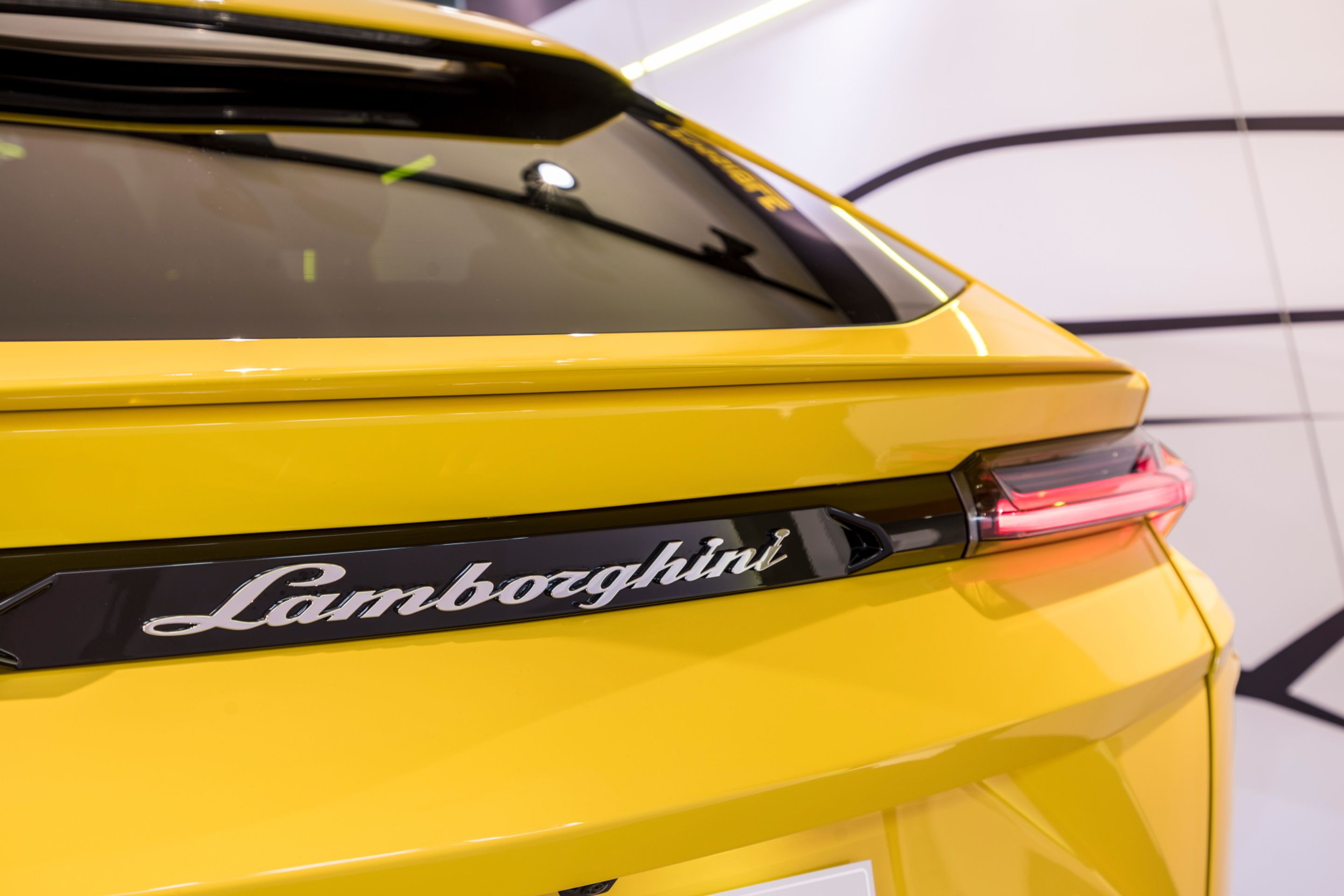 Lamborghini Urus - 33 - Fotogalerie: Nejdrsnější SUV Lamborghini Urus (11/30)