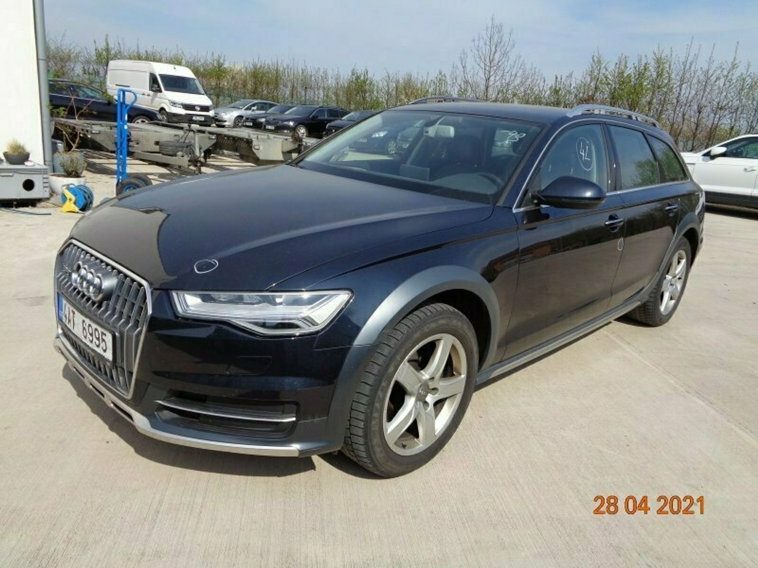 Audi A6 ALLROAD QUATTRO - 157 300 Kč - GALERIE: Dražby aut (9/9)