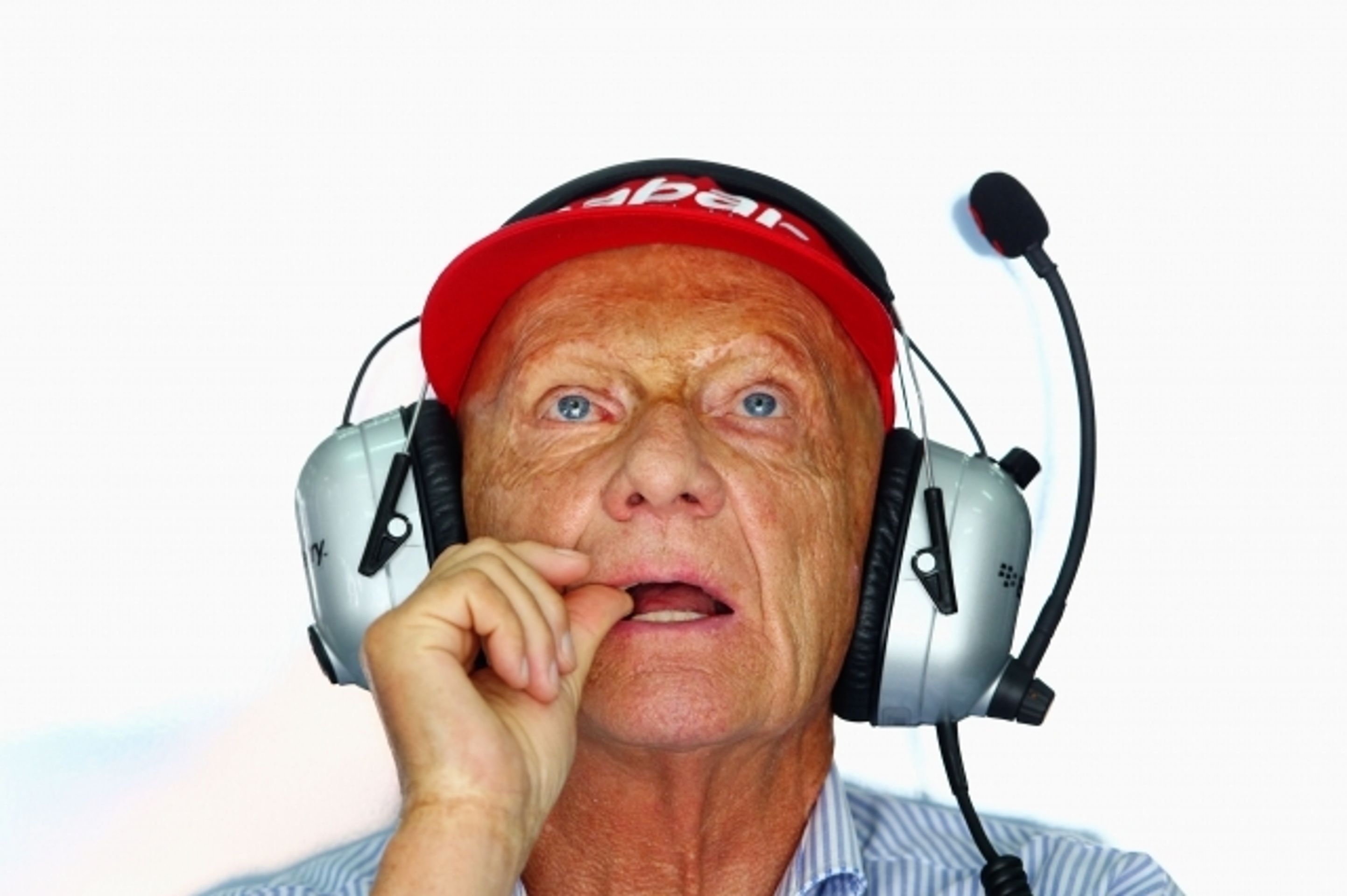 Stáj Mercedes - 2 - GALERIE: Niki Lauda a stáj F1 Mercedes (3/8)