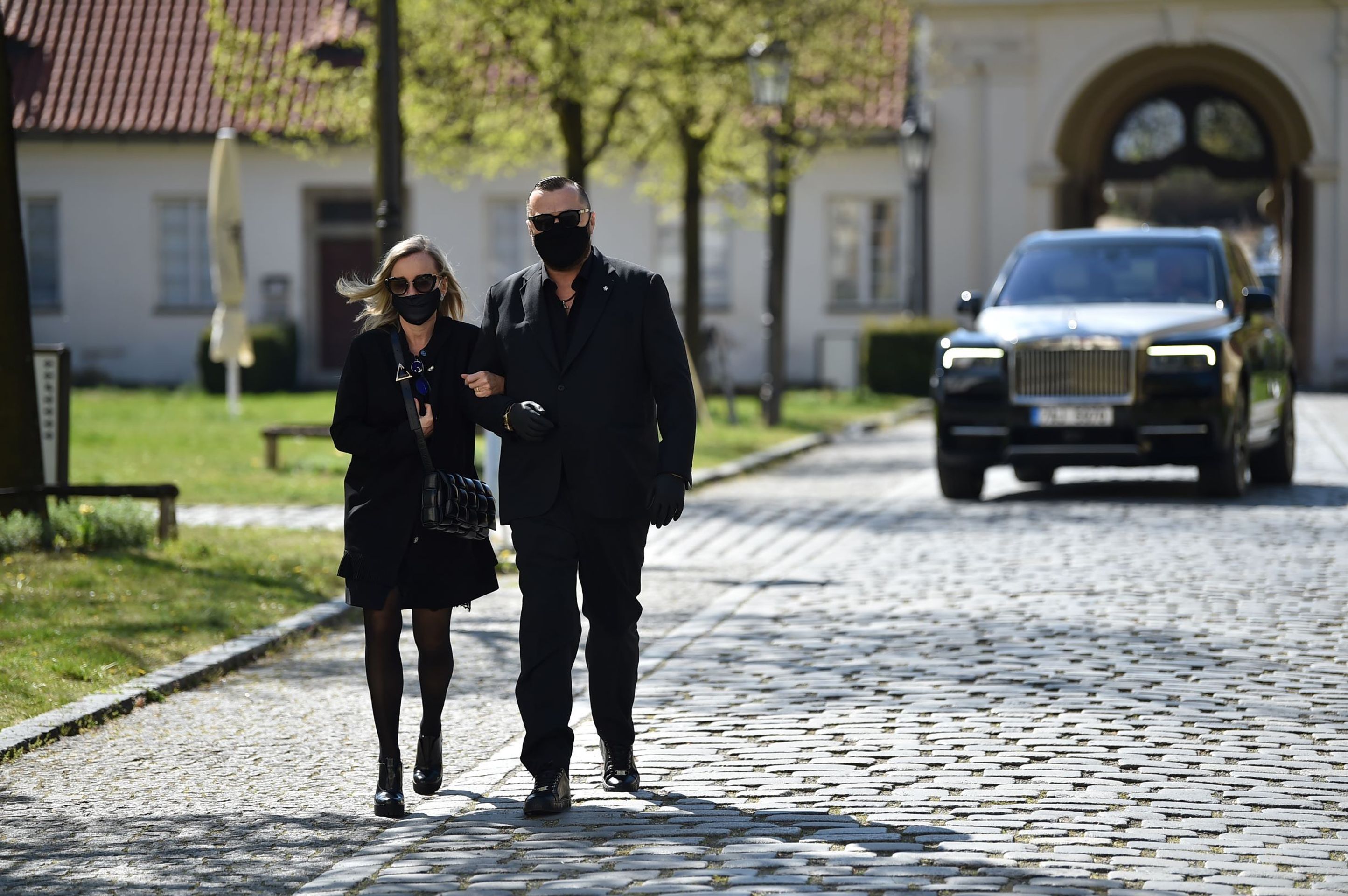 Pohřeb člena rodiny Kočkových v Břevnově - 5 - GALERIE: Pohřeb člena rodiny Kočkových v Břevnově (5/47)