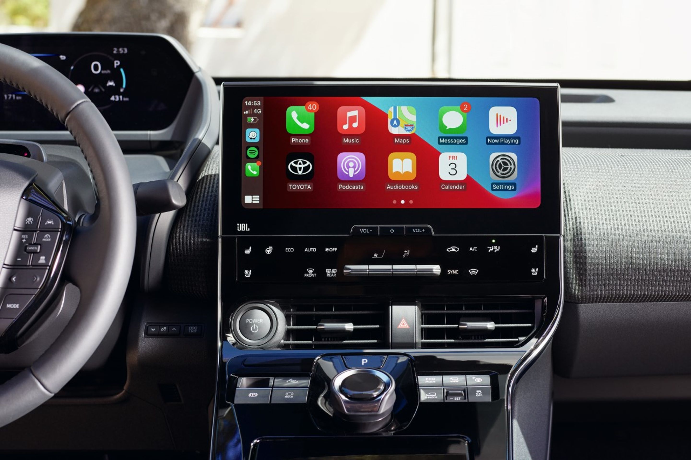 Elektromobil Toyota bZ4X - Toyota ukázala svůj první elektromobil. SUV s divným názvem bZ4X (12/15)
