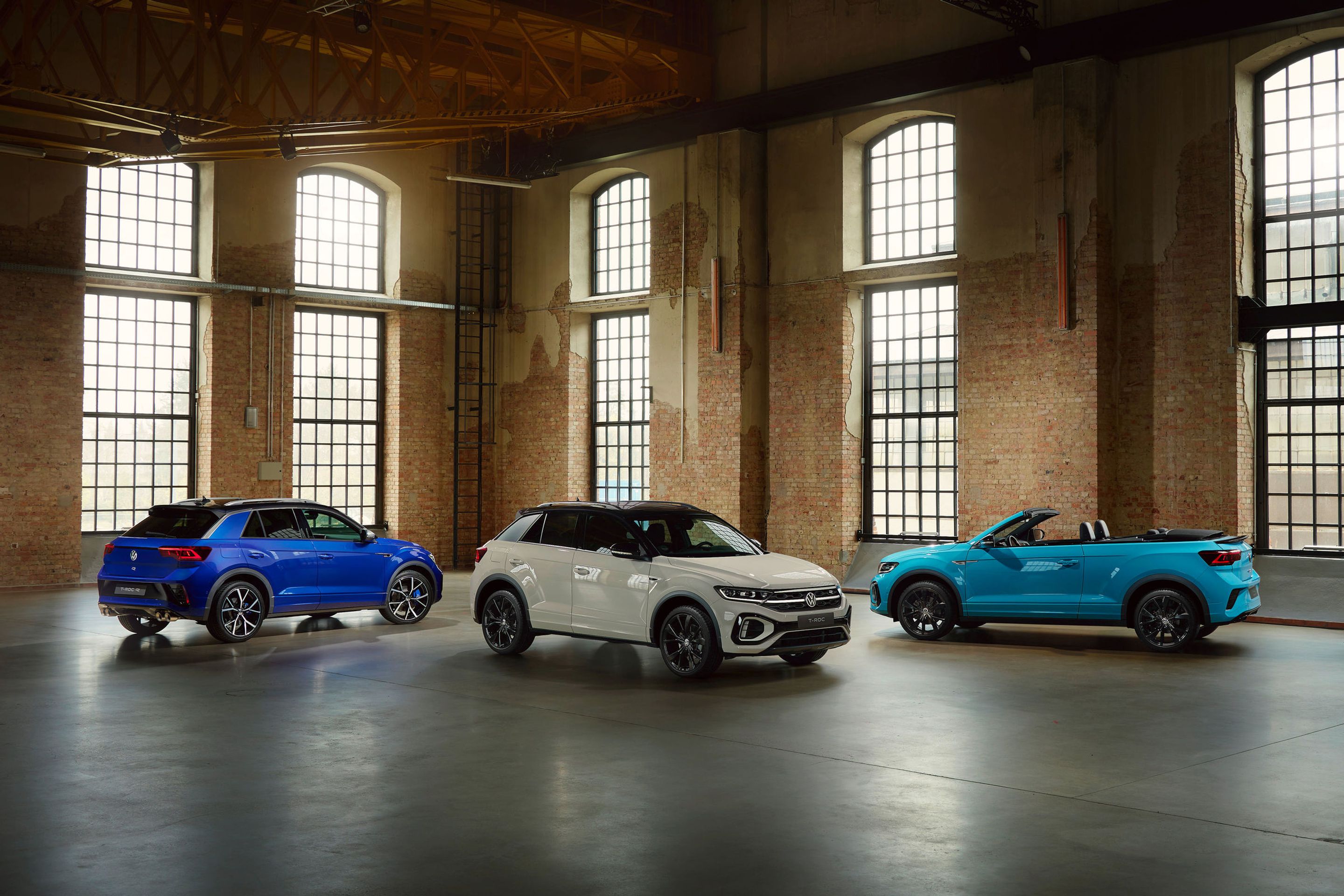 Modernizovaný Volkswagen T-Roc - Modernizovaný Volkswagen T-Roc vyjede ve sportovní verzi i jako kabriolet (1/18)