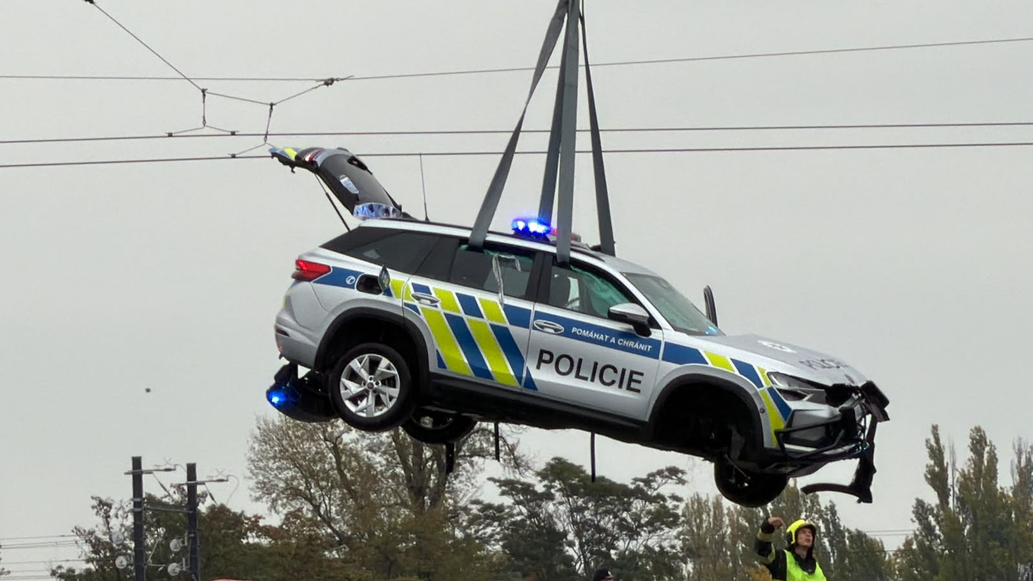 Vytahování policejního auta Praha - Vytahování policejního auta Praha (9/9)