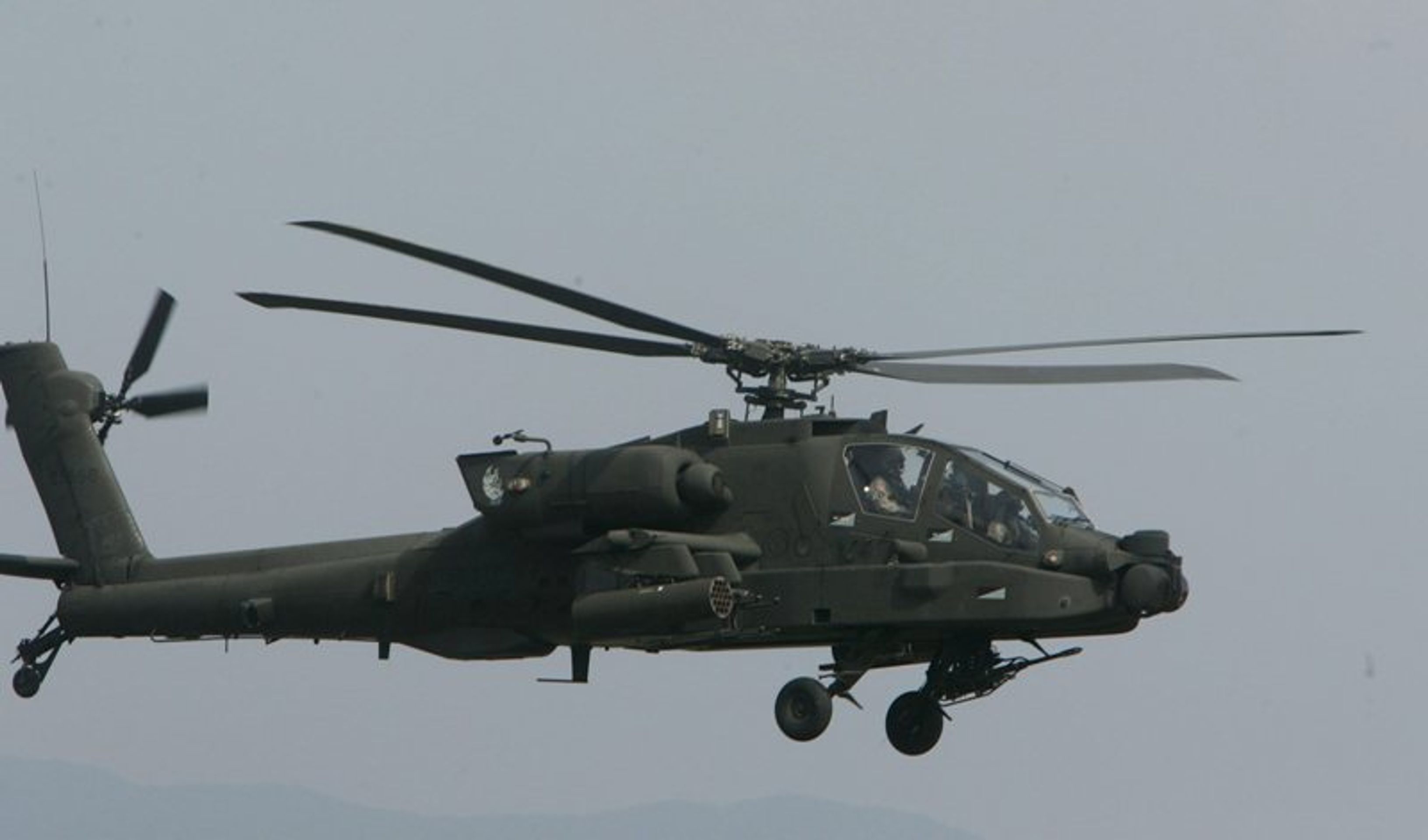 Vrtulník AH-64 Apache - 4 - GALERIE: AH-64 Apache (4/5)