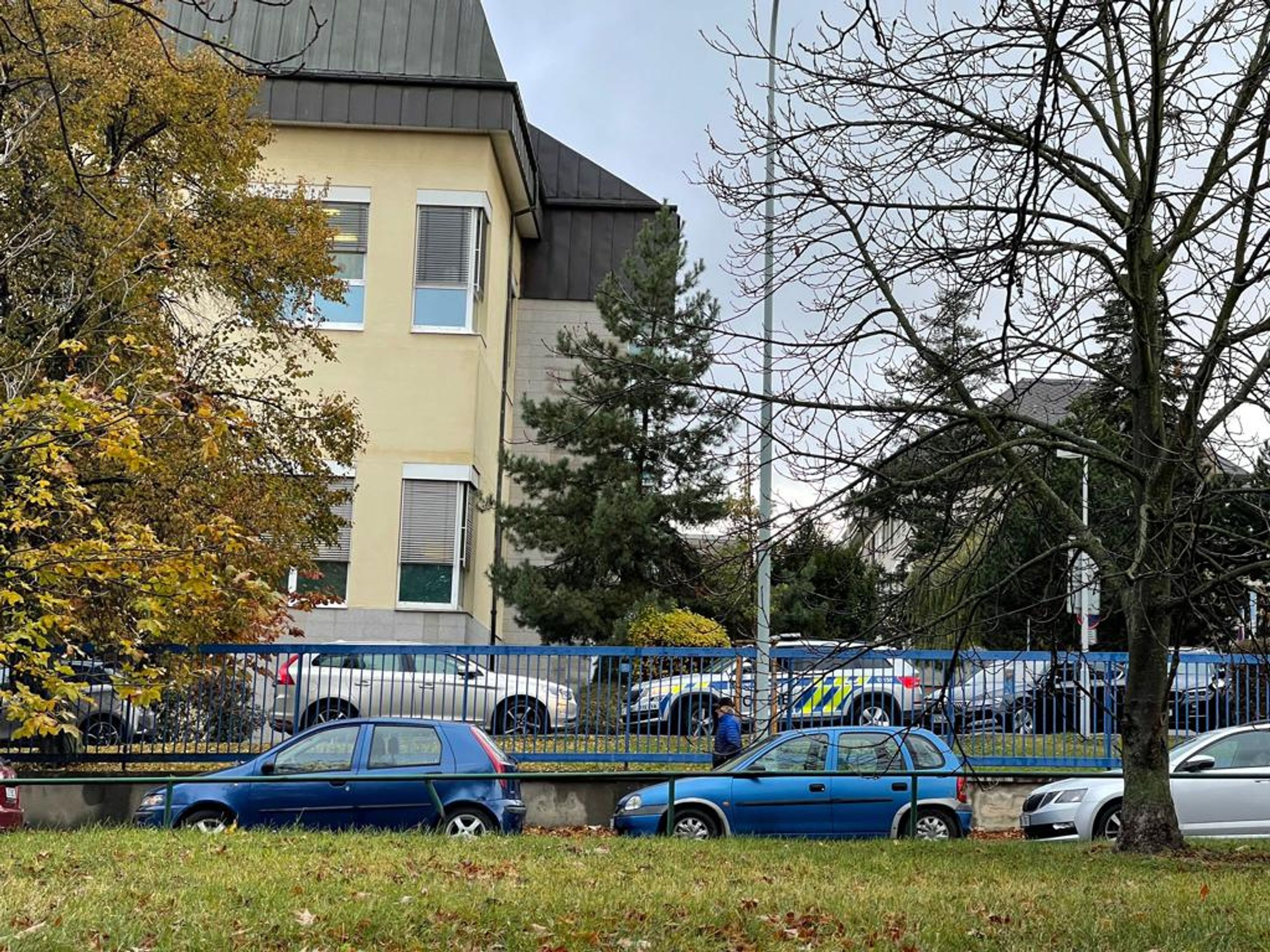 Převoz prezidenta republiky na rehabilitační oddělení (2) - Převoz prezidenta republiky na rehabilitační oddělení (2/5)