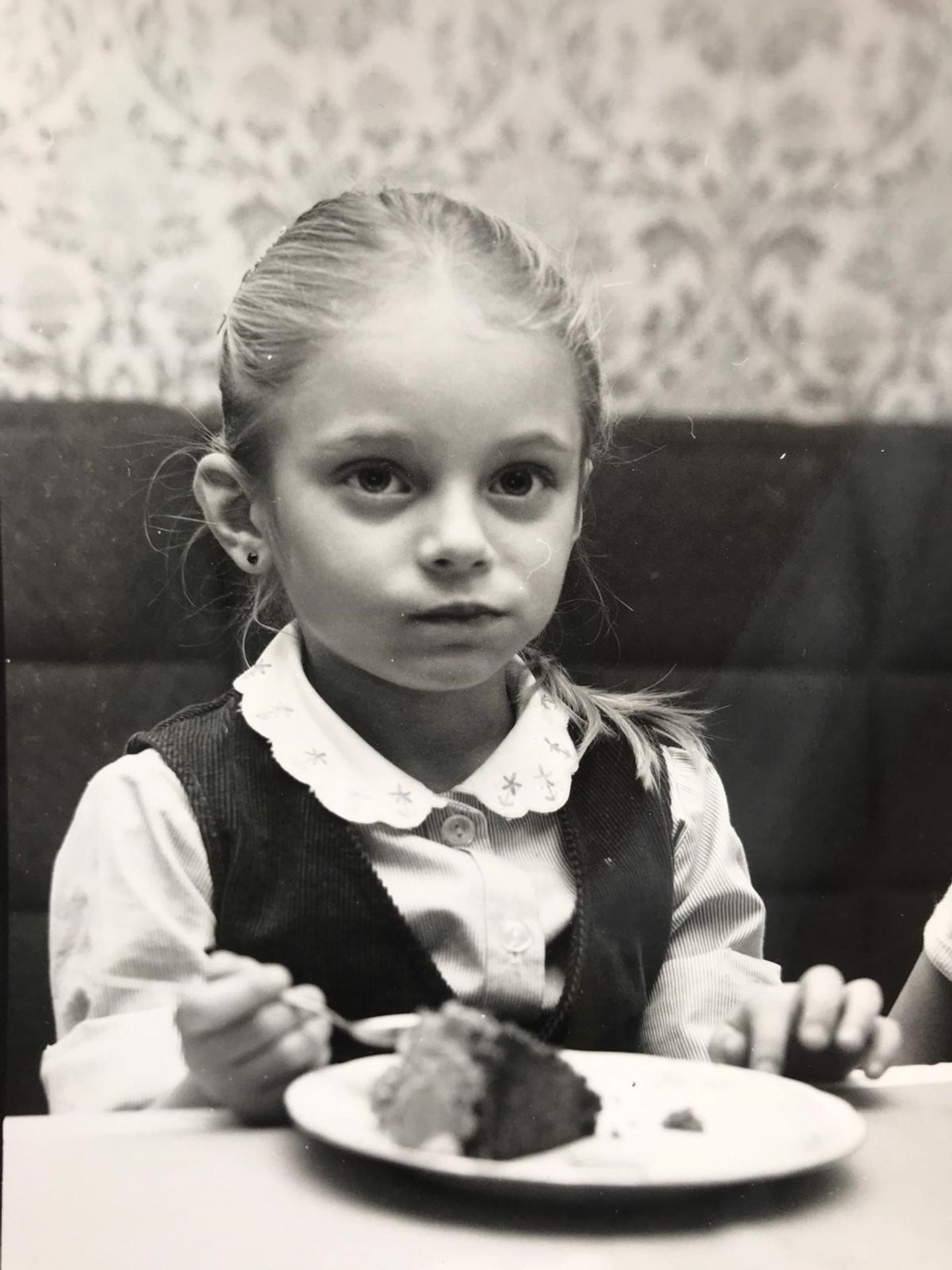 Lucie Borhyová - fotka z dětství - GALERIE: Lucie Borhyová a Rey Koranteng - fotky z dětství (2/4)