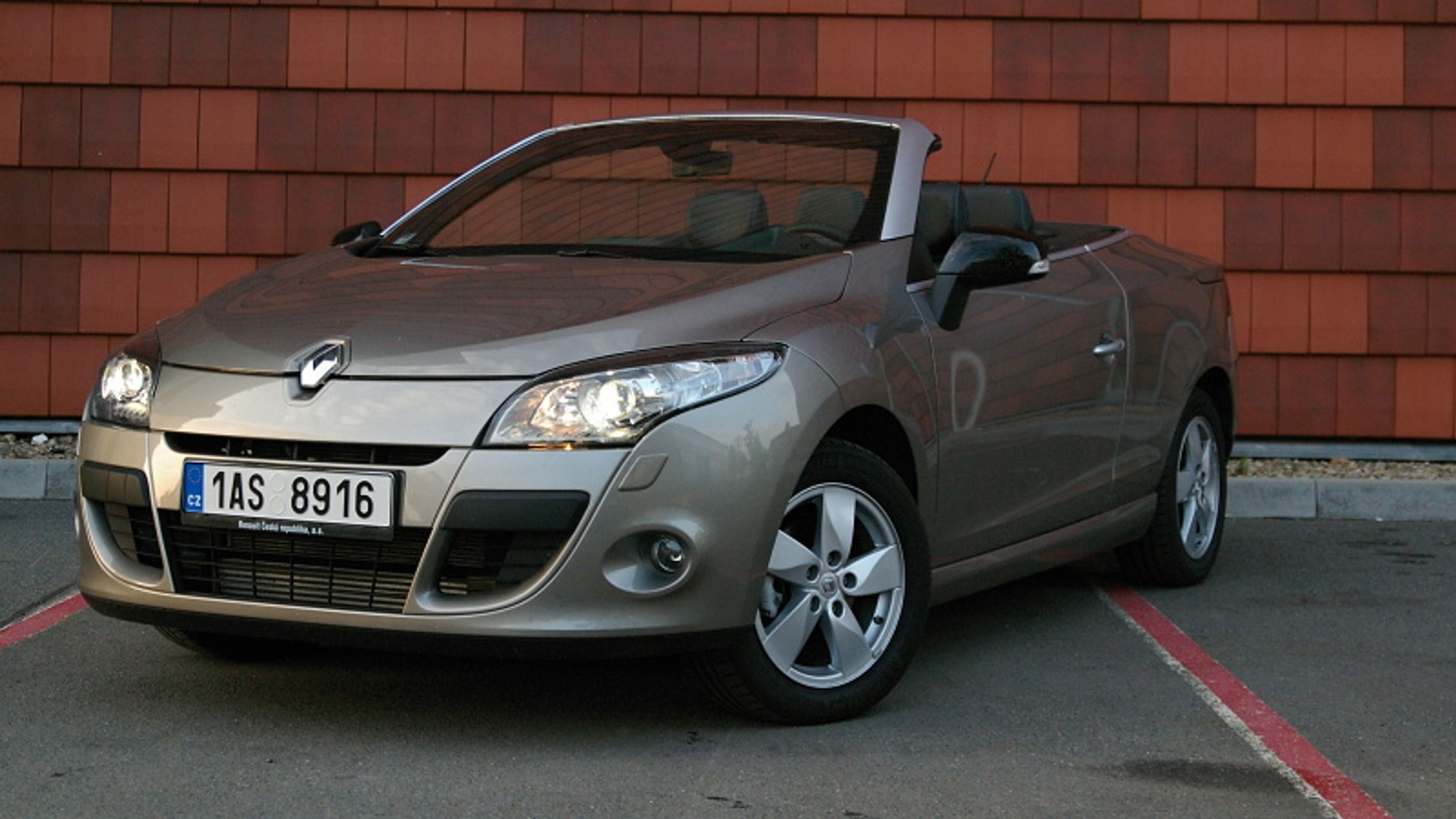 Renault Mégane CC - 5 - GALERIE Renault Mégane CC (5/8)