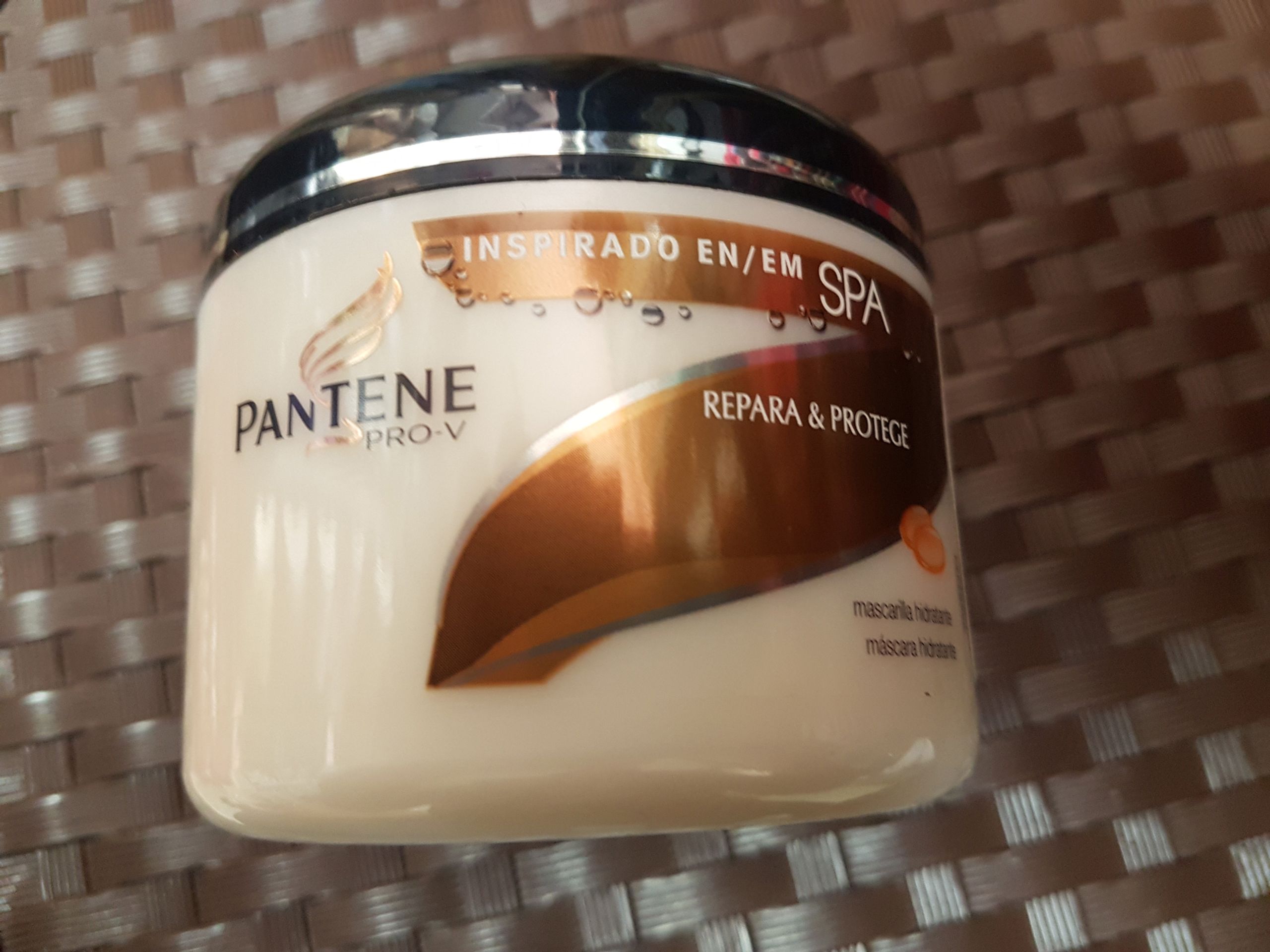 Maska na vlasy Pantene Pro-V Repara & Protega - Zdraví nebezpečná kosmetika (8/14)