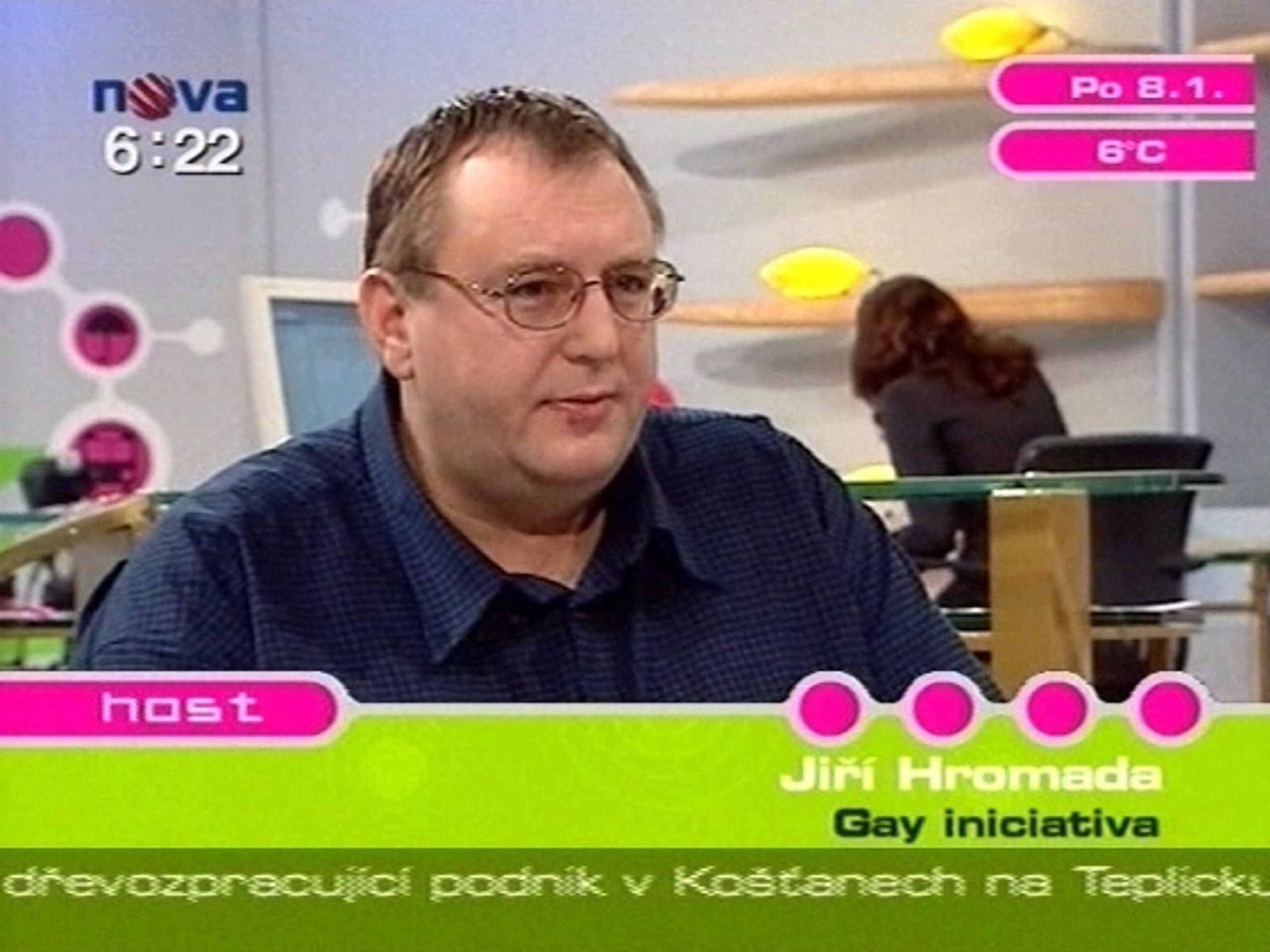 Jiří Hromada v dnešní Snídani s Novou. - GALERIE: Známí homosexuálové (5/12)