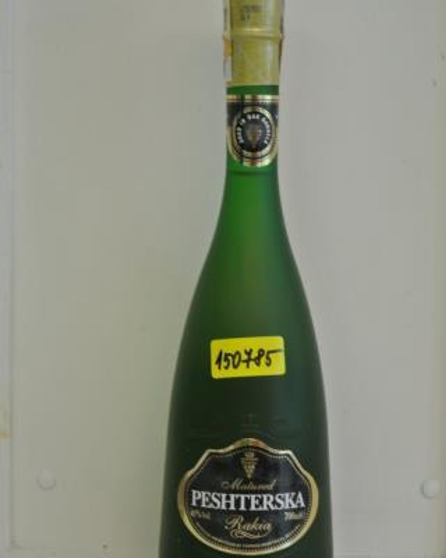 Potraviny na pranýři - Peshterska - 4 - GALERIE: Peshterska Matured Rakia (4/4)