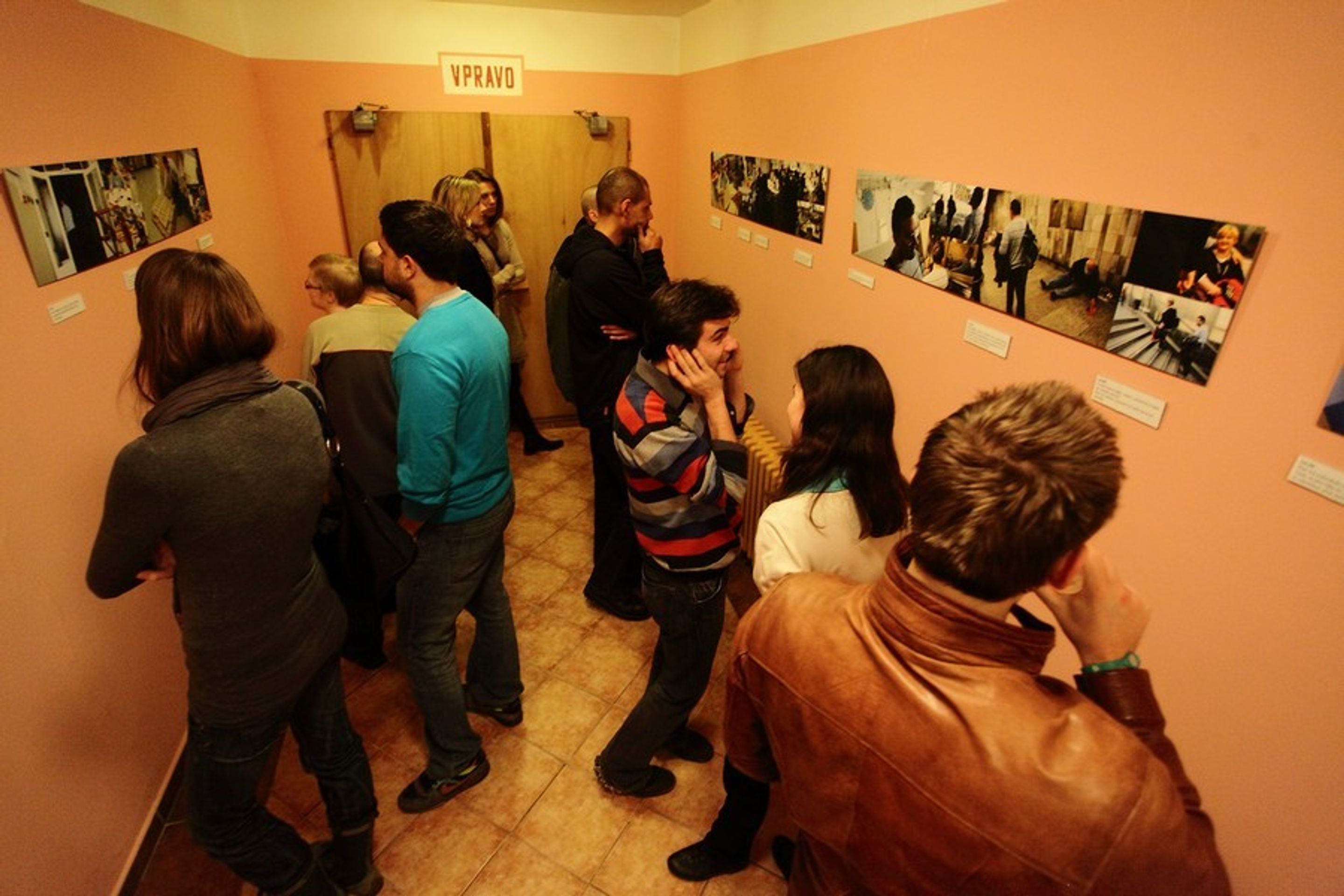 UNIKÁTNÍ VÝSTAVA: Dvacet čtyři hodin fotografoval postiženého... - 5 - GALERIE: Výstava 24 Hodin... (1/15)