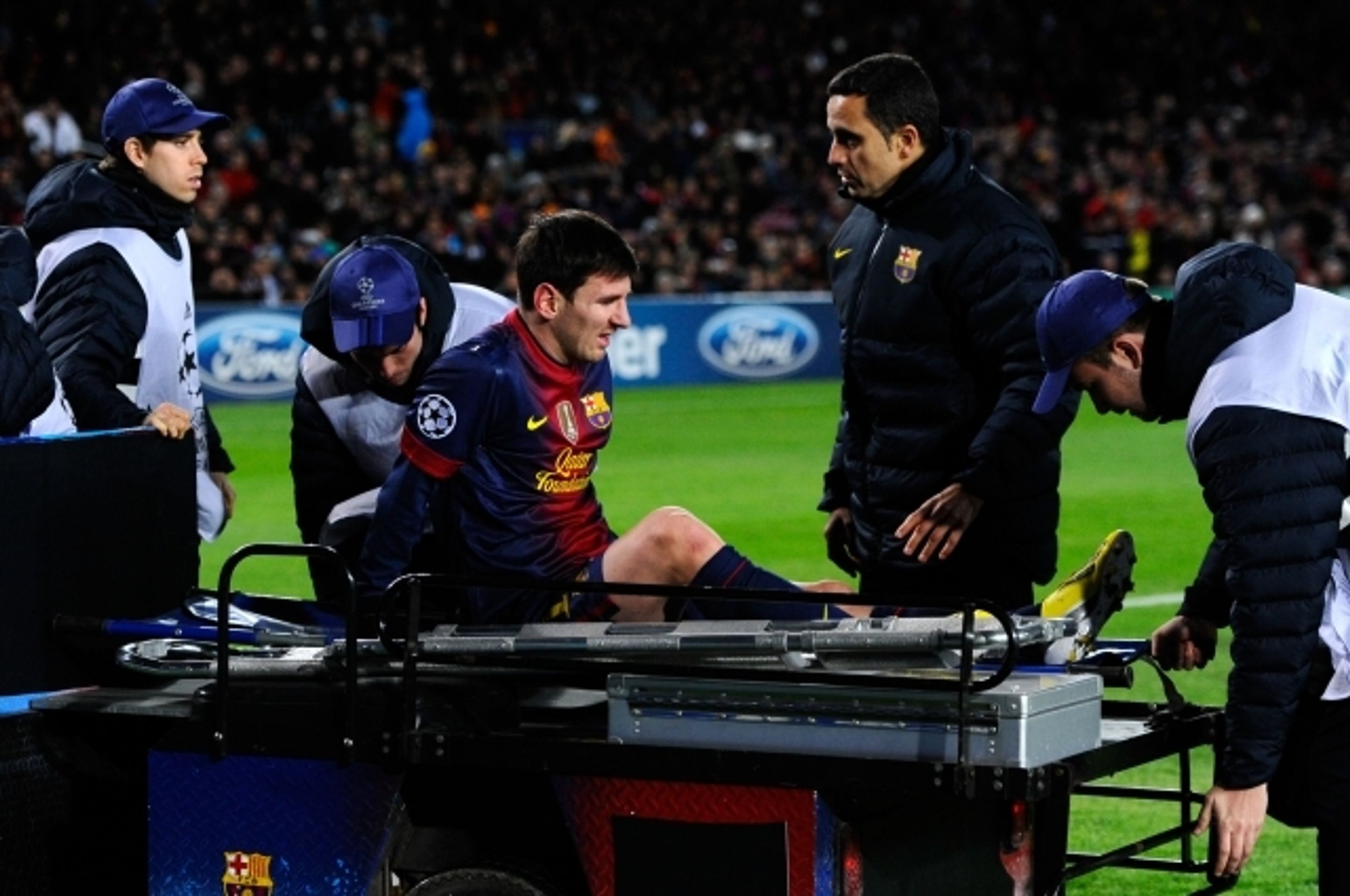 Messi se zranil v LM - 3 - GALERIE: Messi se zranil v Lize mistrů (12/13)
