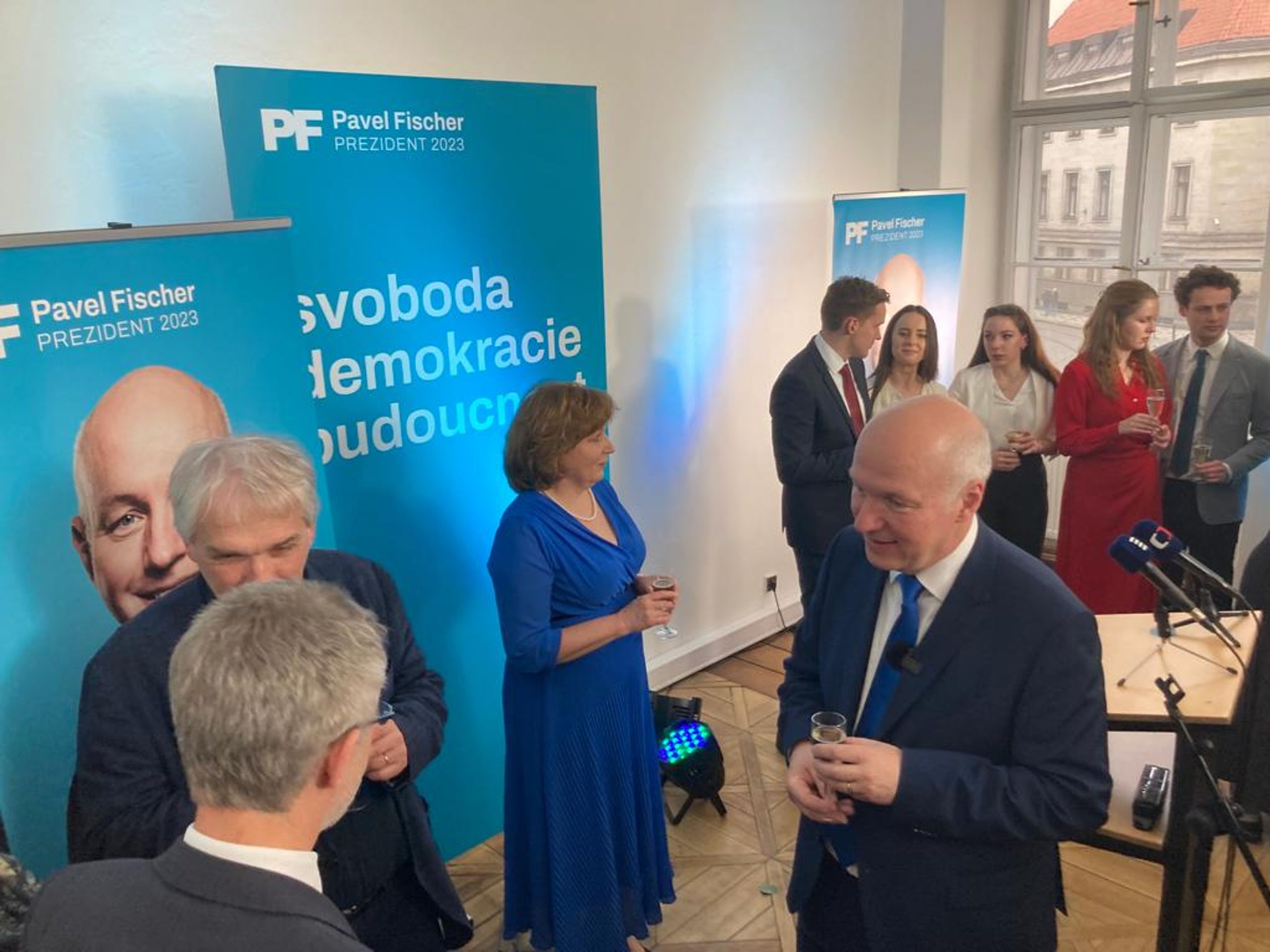 Pavel Fischer - Volební štáby jednotlivých kandidátů (10/14)