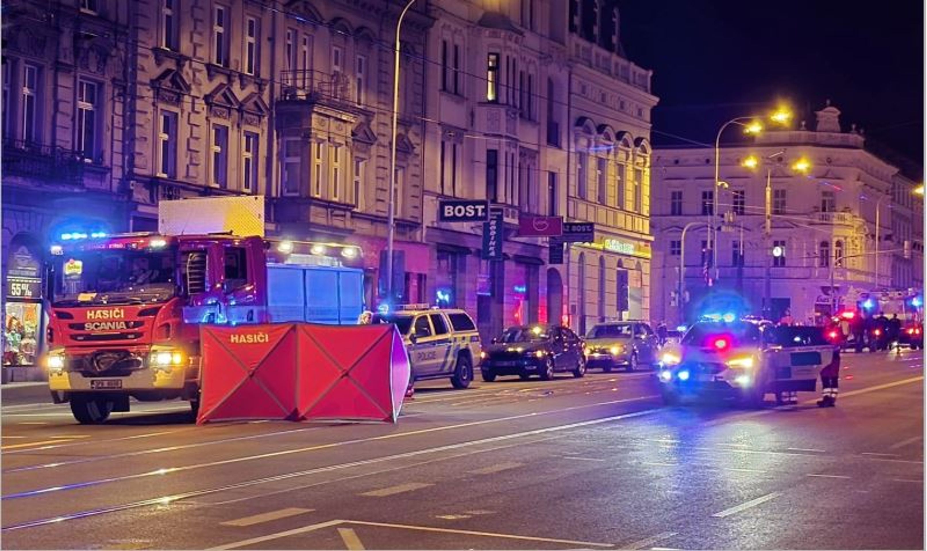 Střet člověka s tramvají v Plzni - Nehoda v Plzni (1/8)