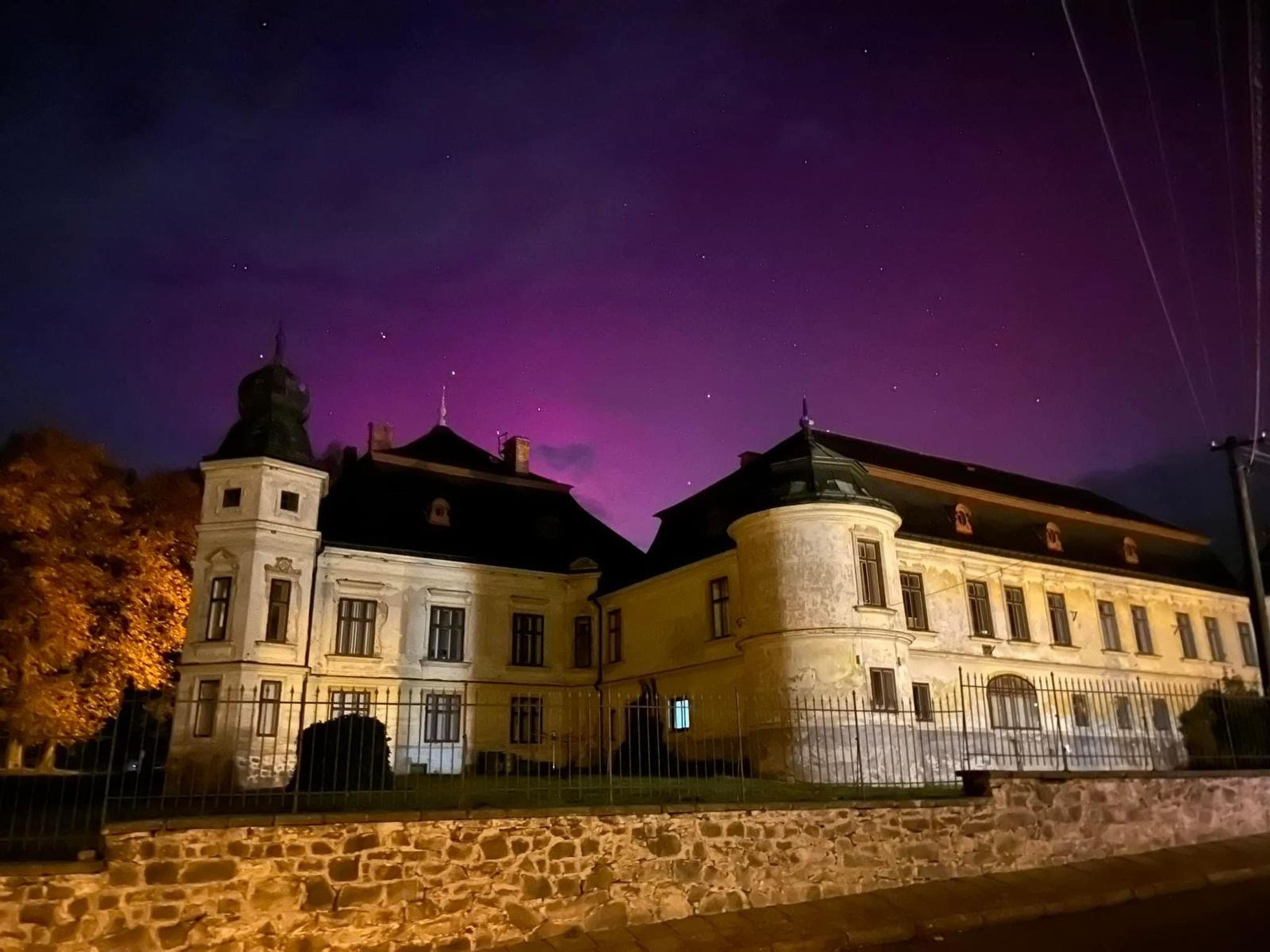 Polární záře nad Českem , Větrný Jeníkov na Jihlavsku - Polární záře nad Českem (11/20)