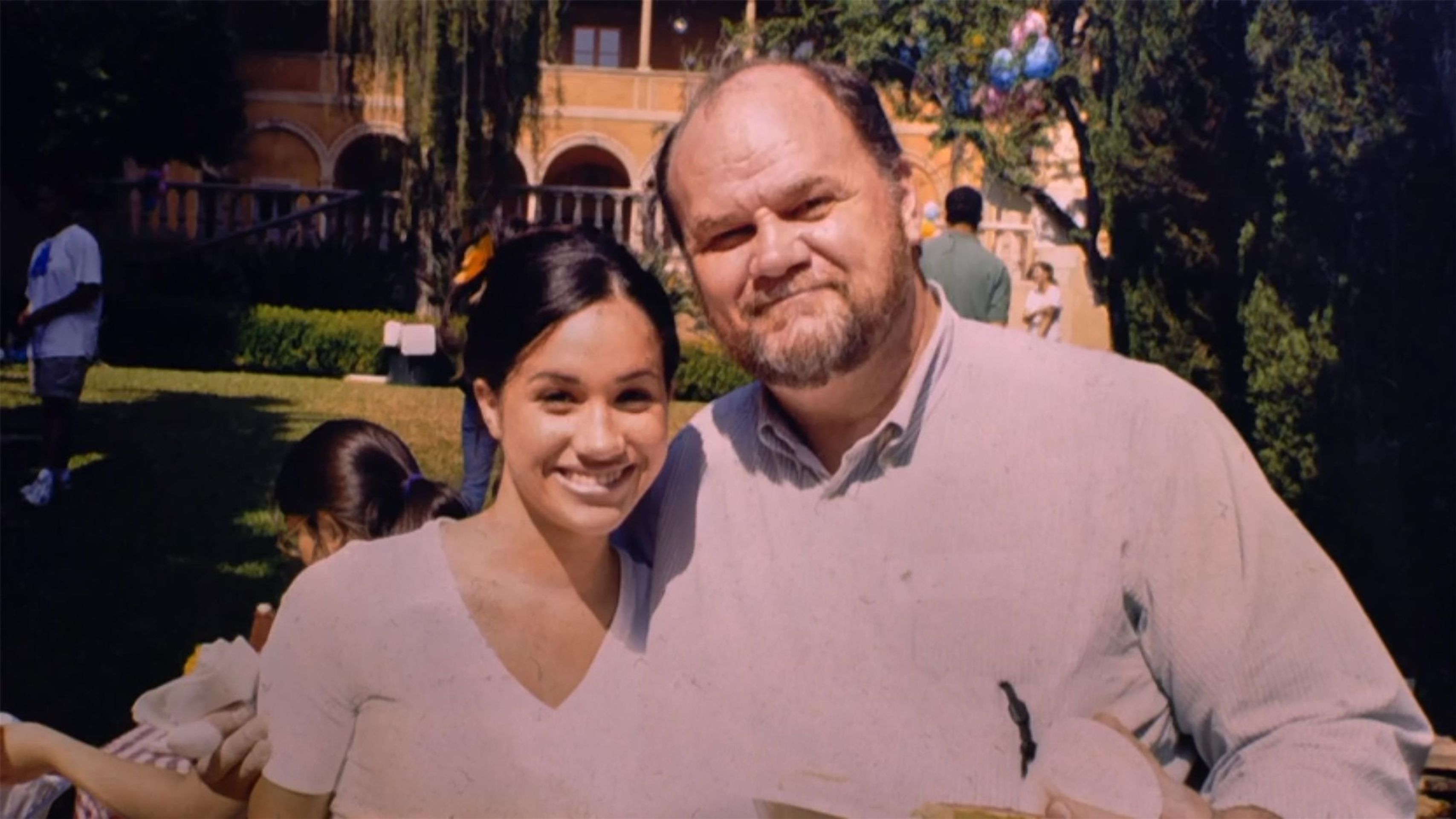 Thomas Markle s dcerou Meghan Markle (3) - Thomas Markle s dcerou Meghan Markle (3/5)