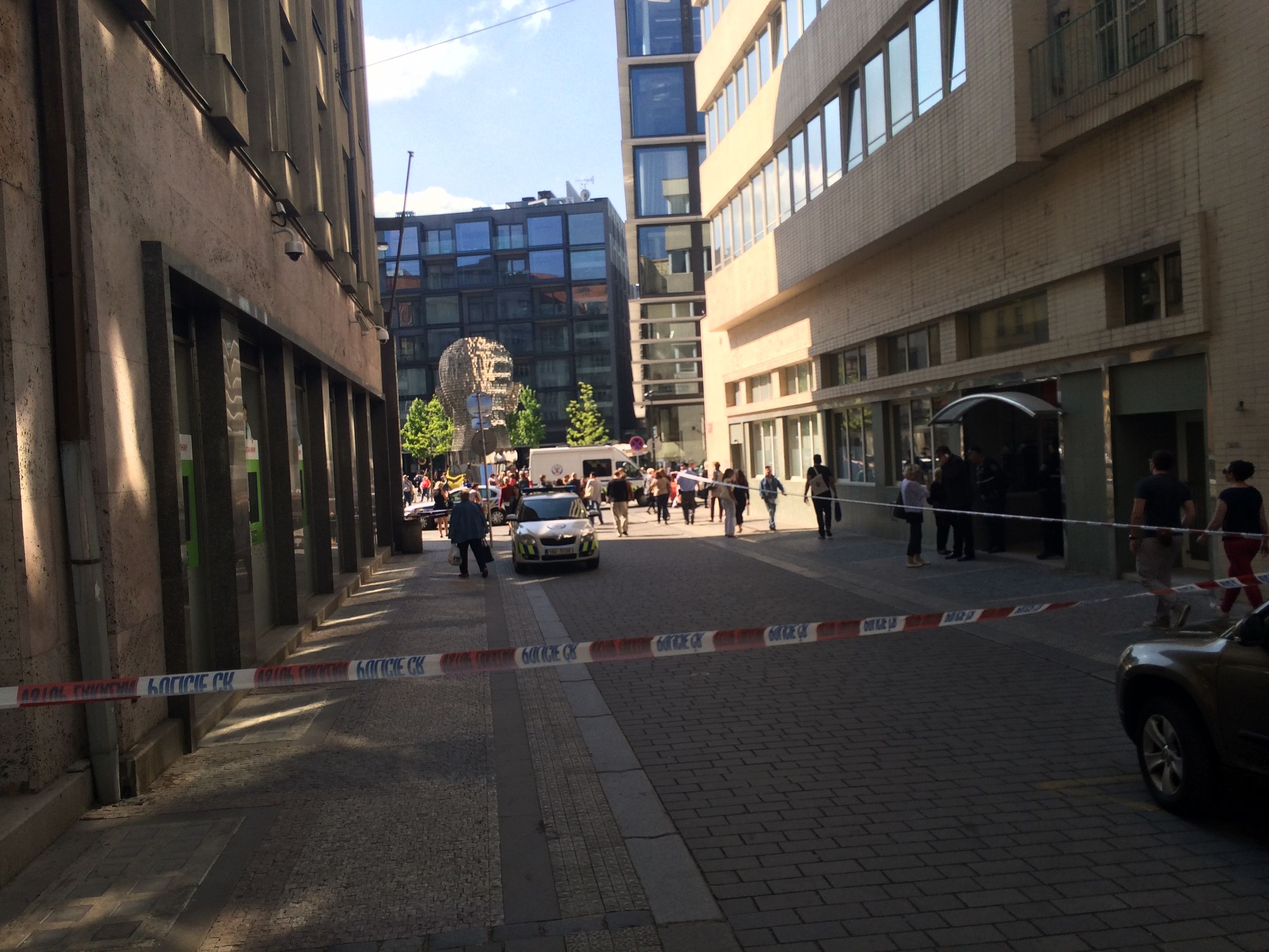 Na Magistrátu hl. města Praha a Hl. nádraží nahlášena bomba - 2 - GALERIE: Na Magistrátu hl. města Praha a Hl. nádraží nahlášena bomba (2/5)
