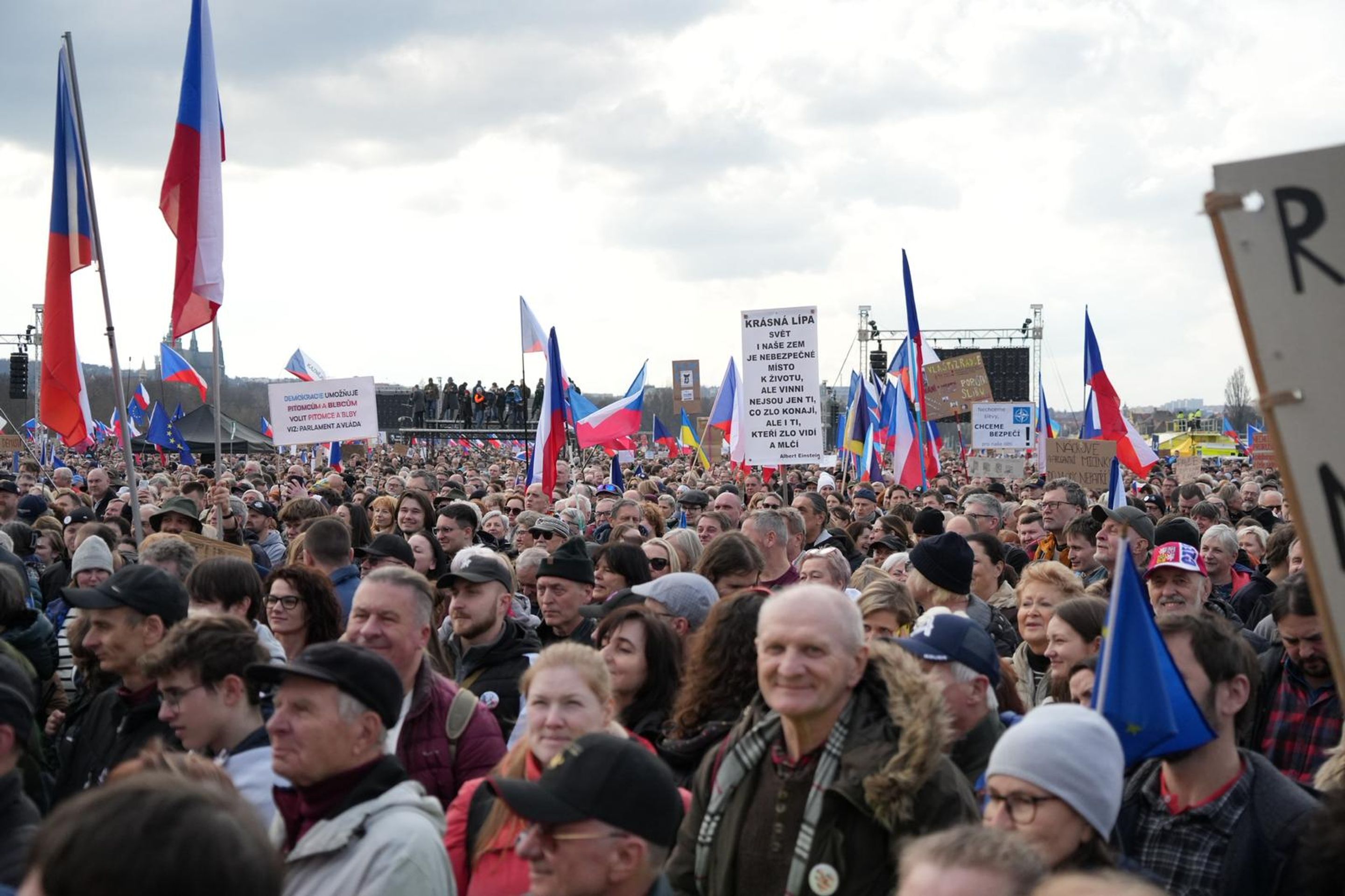 Demonstrace Milionu chvilek - Demonstrace Milionu chvilek (23/42)