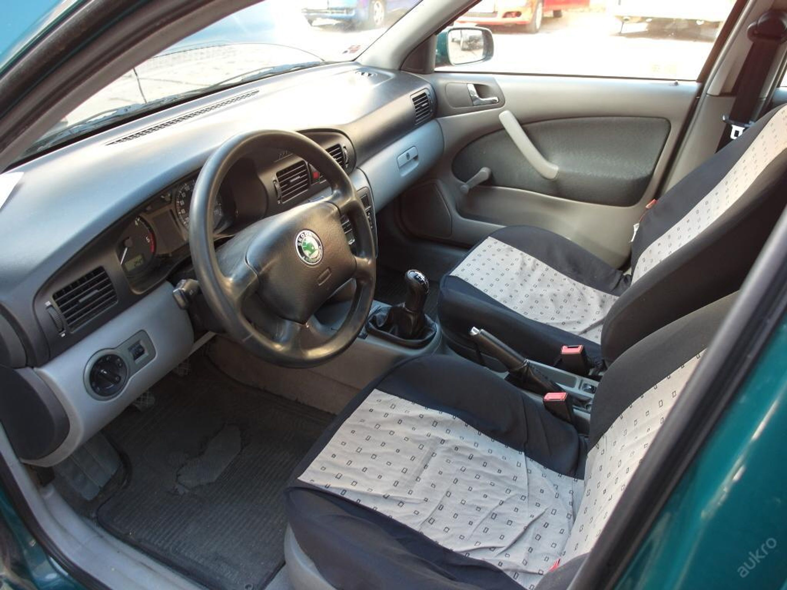 ŠKODA OCTAVIA TDI 1,9 - 4 - GALERIE: ŠKODA OCTAVIA TDI 1,9 (3/4)