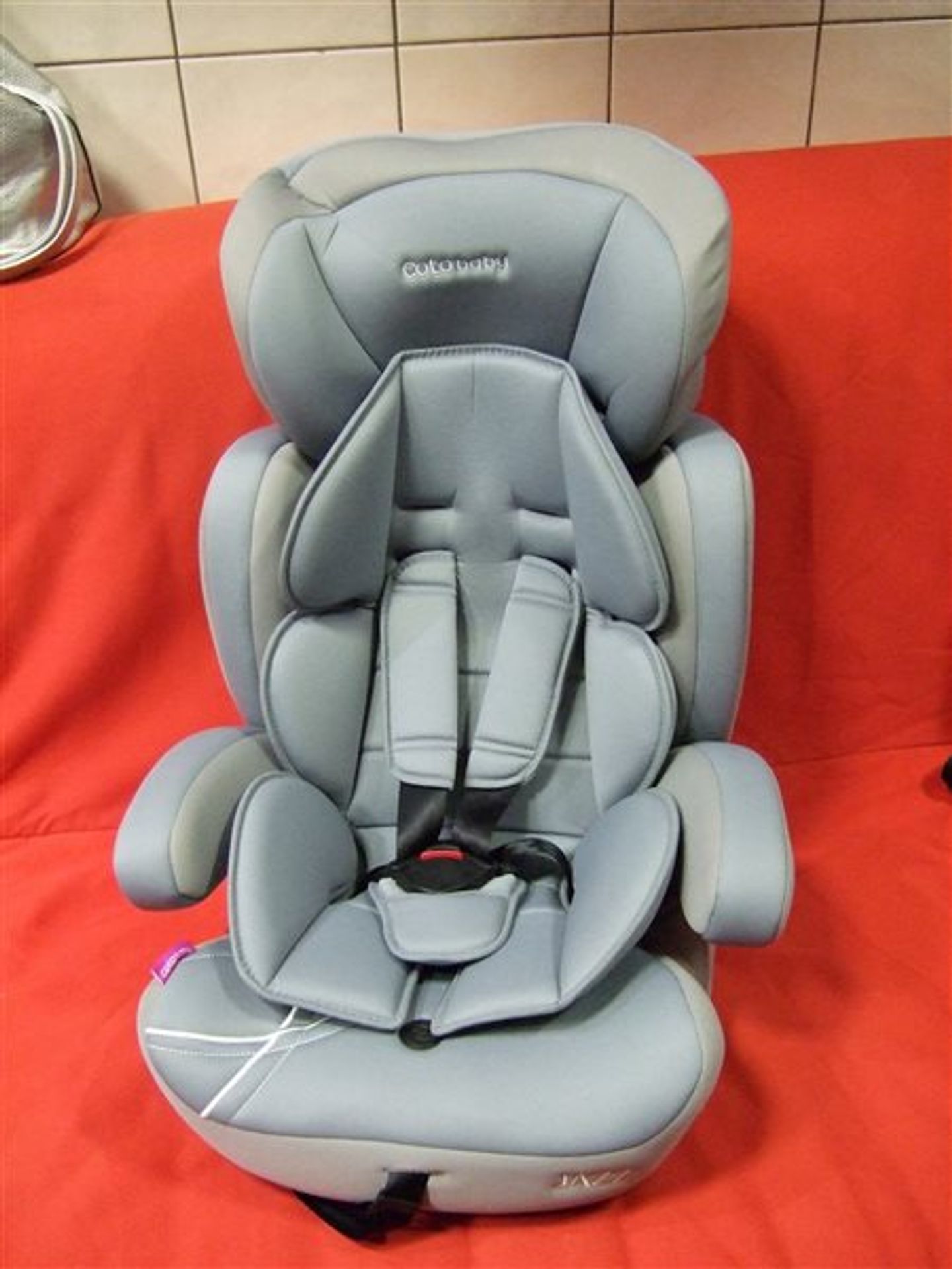 Nebezpečné dětské autosedačky - COTO BABY JAZZ - GALERIE: Nebezpečné dětské autosedačky (7/10)