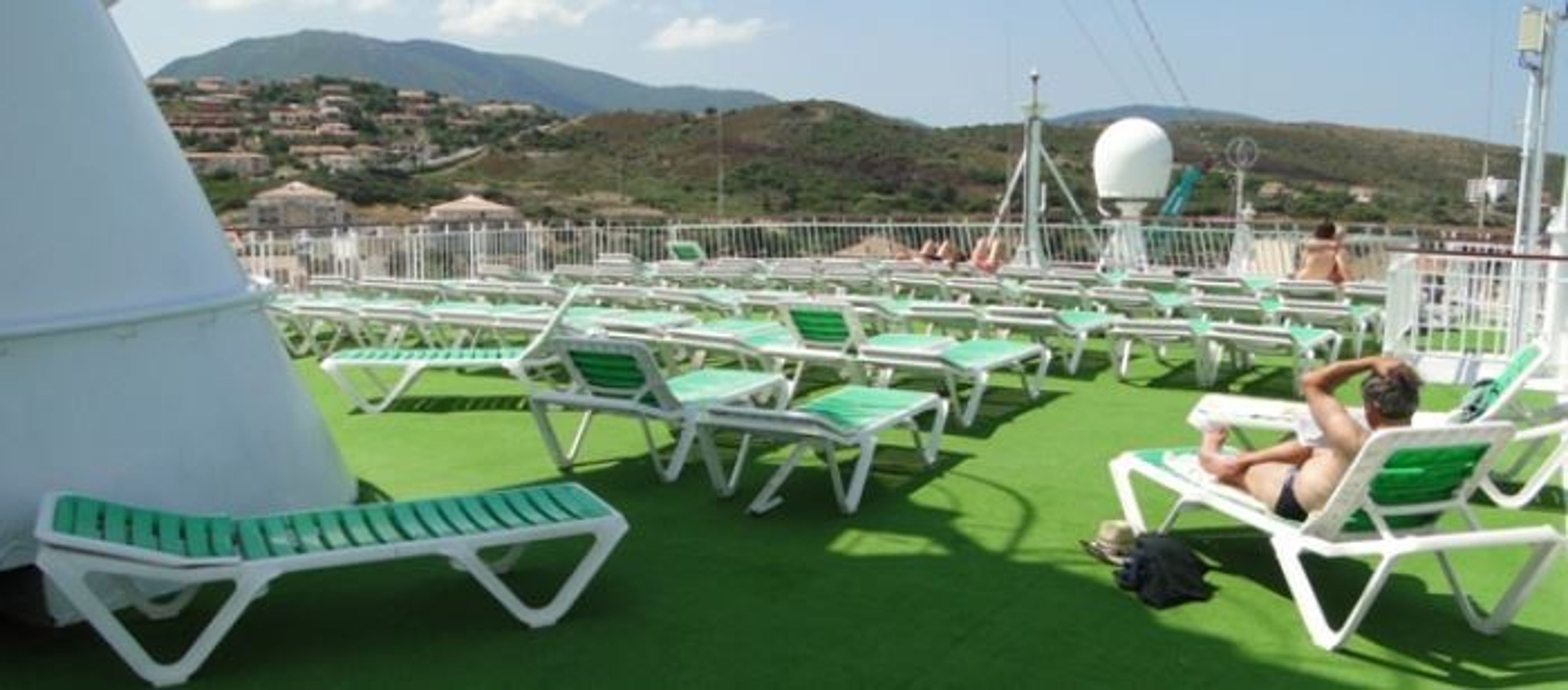 Ocean Gala - plovoucí ubytovna pro uprchlíky - 19 - GALERIE: Plovoucí ubytovna pro uprchlíky (17/35)