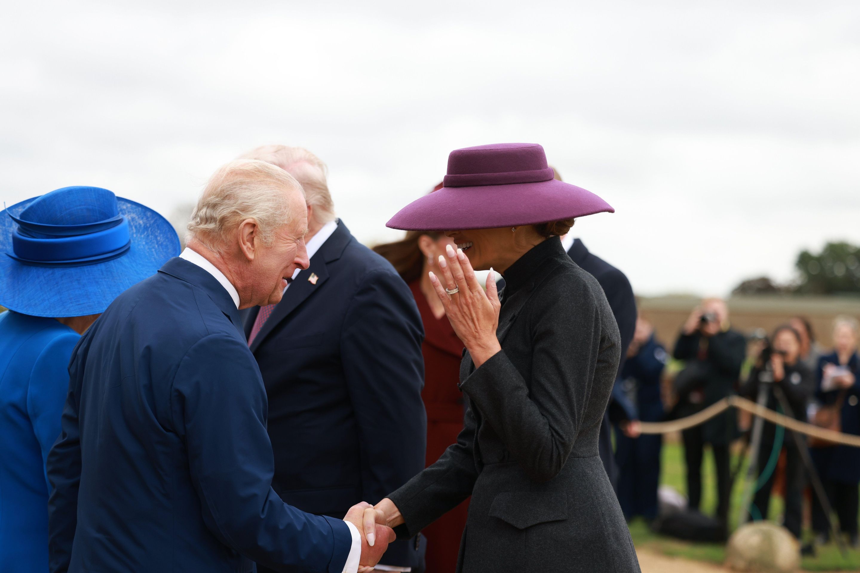 Melania Trumpová v klobouku - Melania Trumpová v klobouku (6/6)
