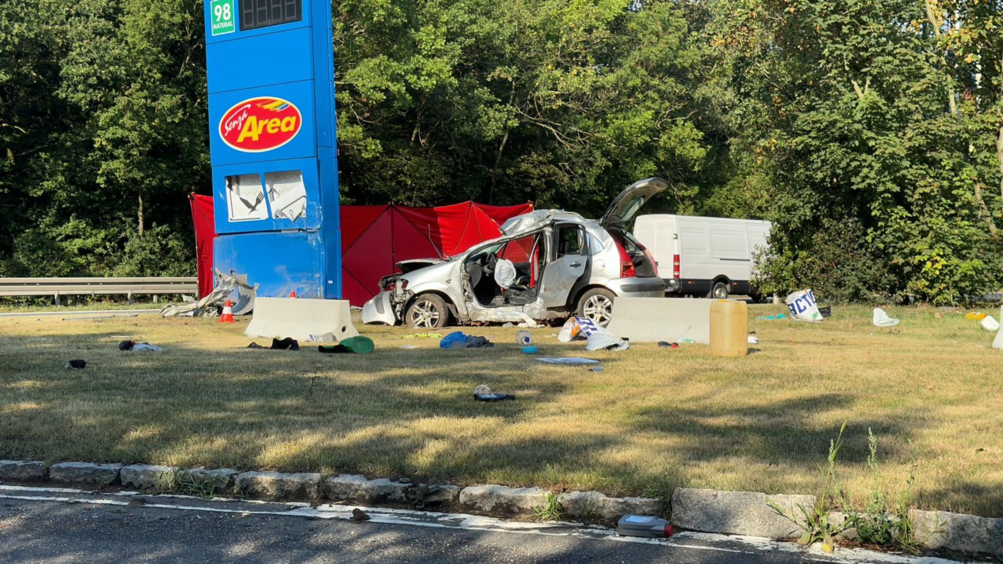 Tragická dopravní nehoda na dálnici D7 u exitu na 5. kilometru (3) - Tragická dopravní nehoda na dálnici D7 (9/9)