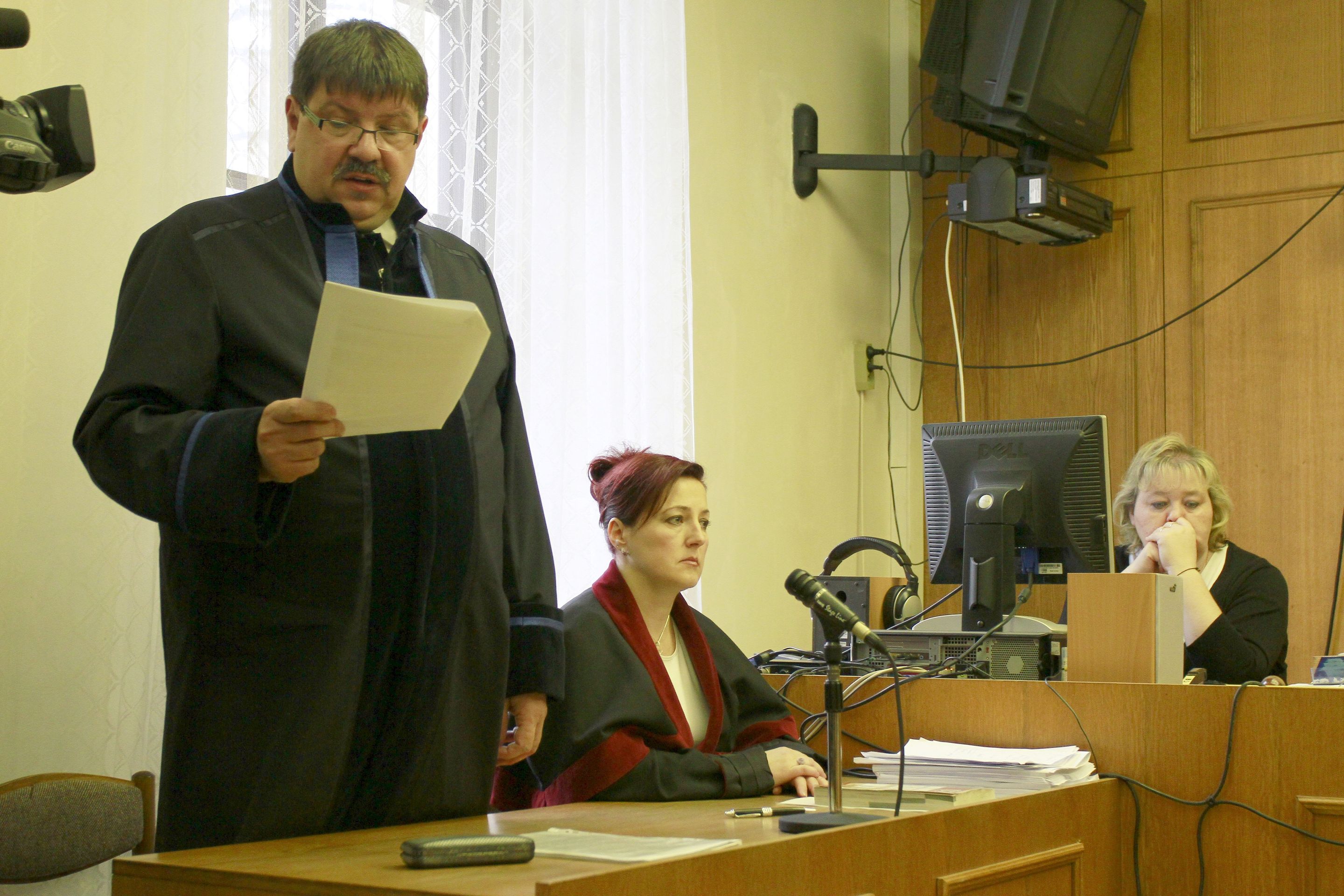Soud Bárta, Škárka - právní zástupce Kristýny Kočí - Soud s Bártou a Škárkou (12/13)