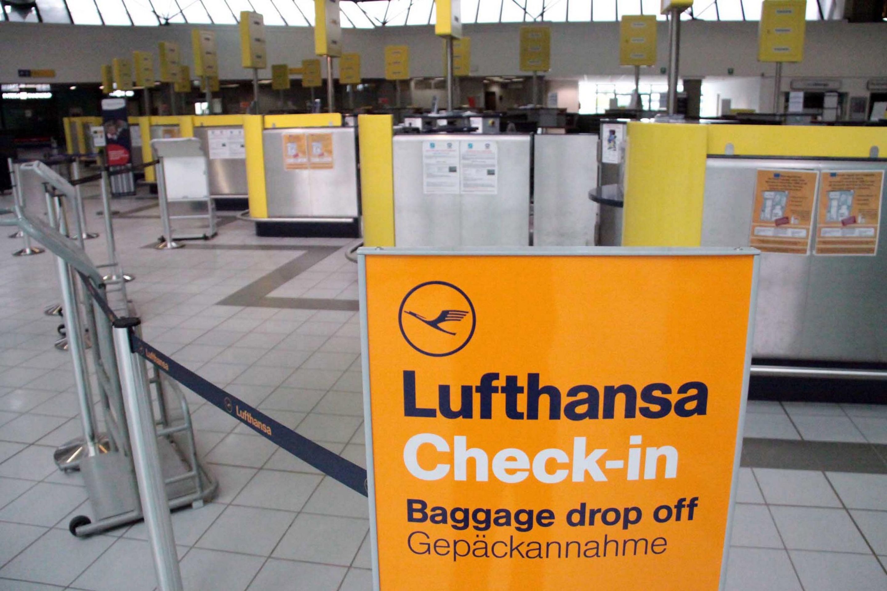 Lufthansa (2) - Aerolinkám Lufthansa selhal IT systém (1/4)