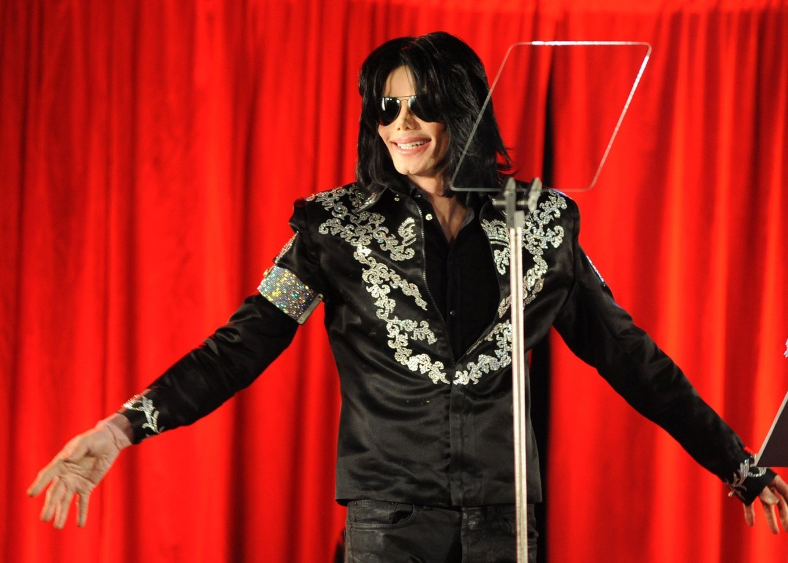 Michael Jackson - 4 - GALERIE: Nalezené tiskoviny v zámku Neverland (5/6)