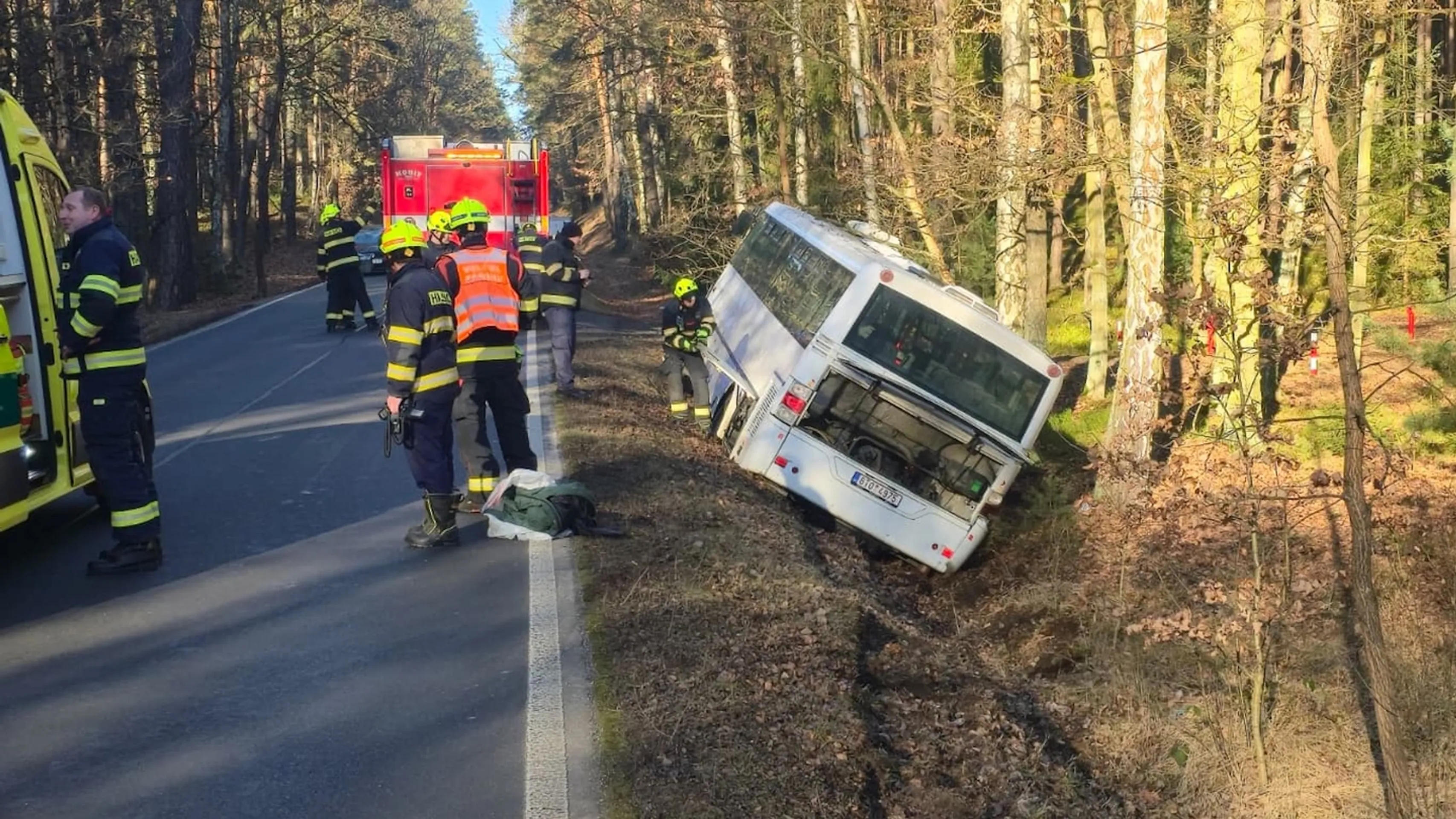 Kradený autobus v příkopu - Kradený autobus v příkopu (5/5)