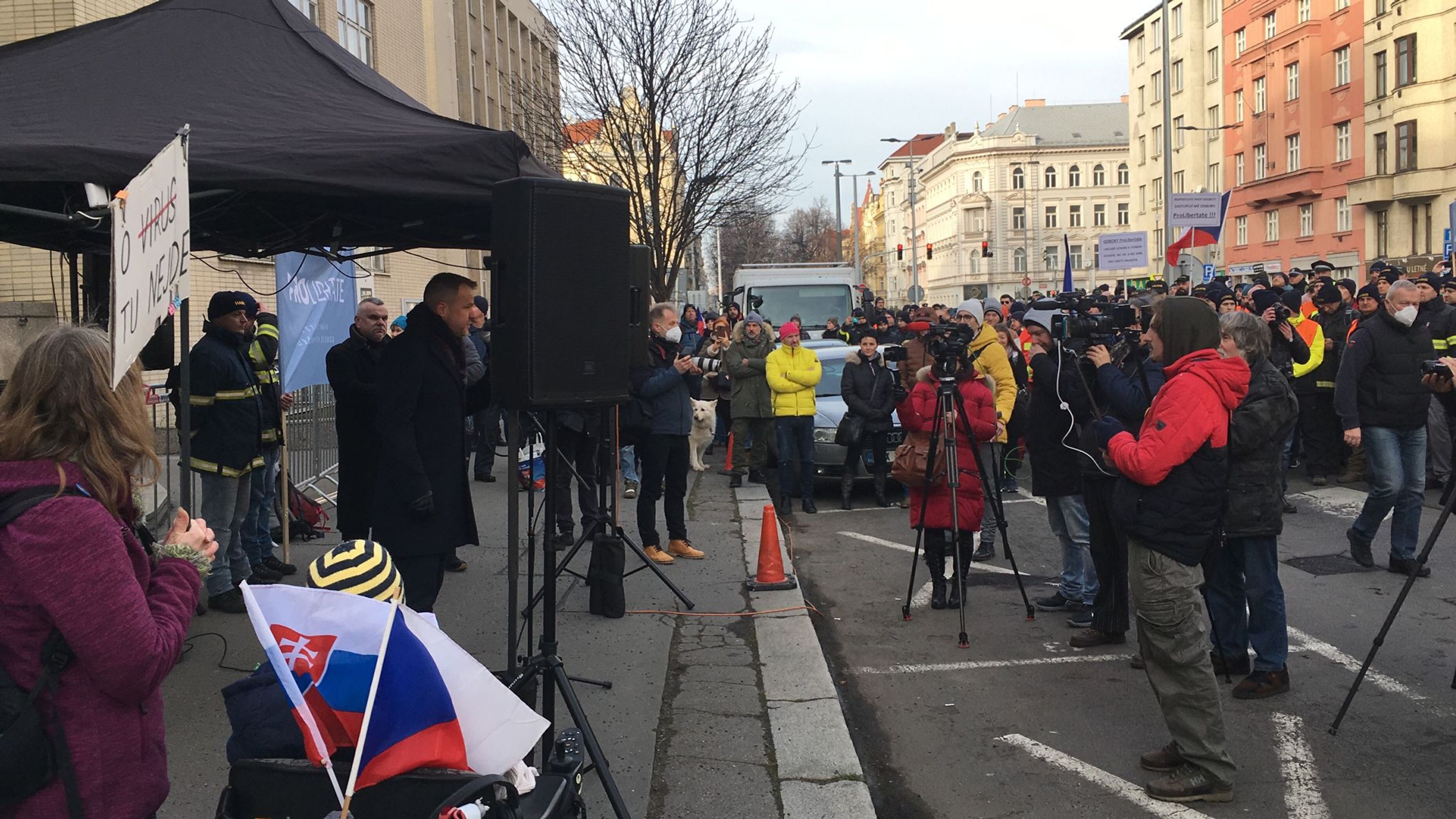 Demonstrace před Ministerstvem vnitra - Demonstrace před Ministerstvem vnitra (9/11)
