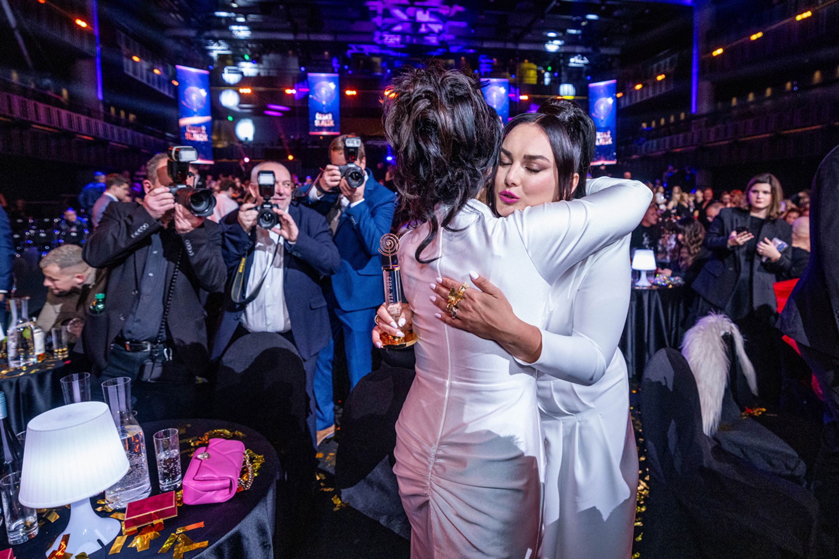 Lucie Bílá a Ewa Farna na Českém slavíkovi 2023 - Český slavík 2023 - Lucie Bílá a Ewa Farna (8/10)